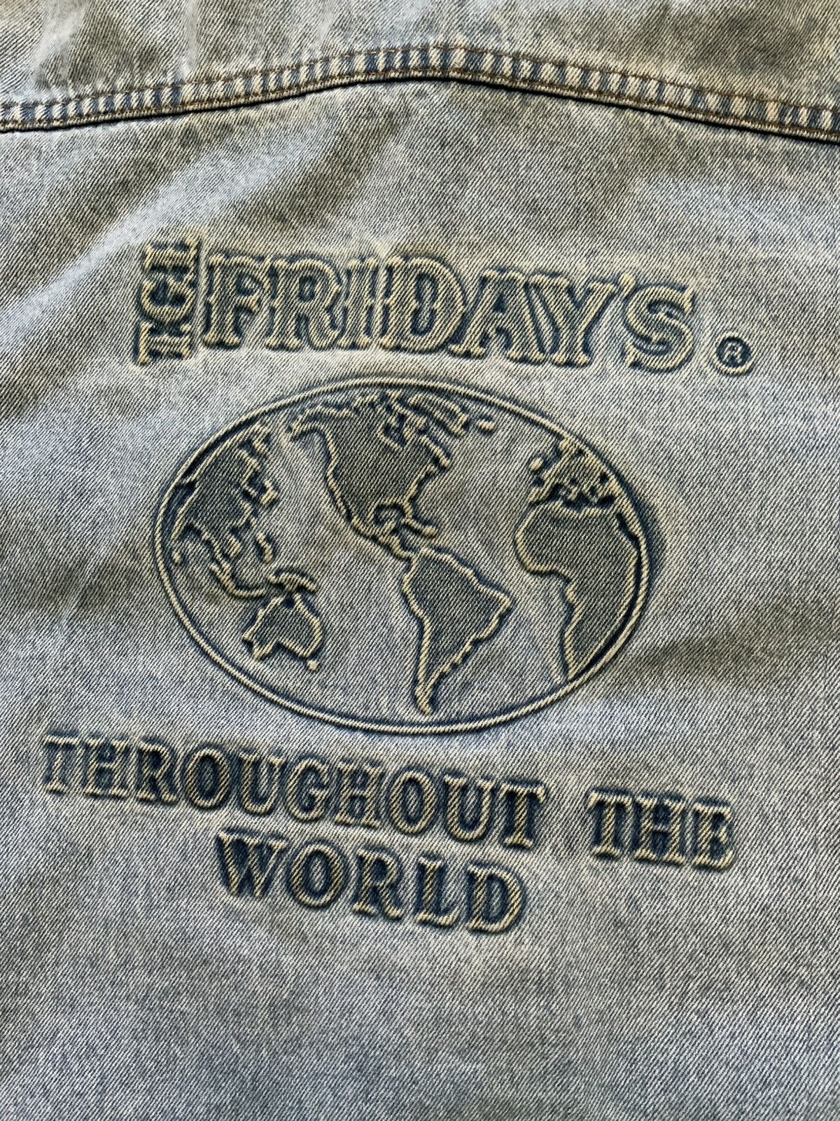 Vintage 80s 90s TGI Friday’s The World Embossed Denim Jean Jacket Size US L / EU 52-54 / 3 - 1 Thumbnail