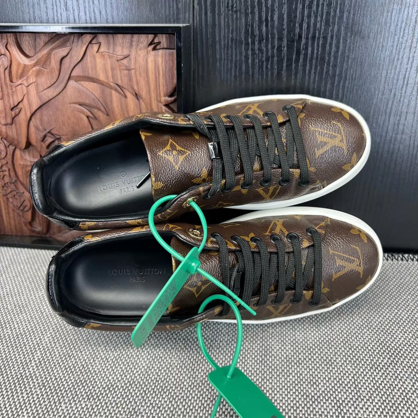 Louis Vuitton LV Monogram Brown Sneaker 36.5 Original Box Size US 6 / IT 36 - 7 Thumbnail