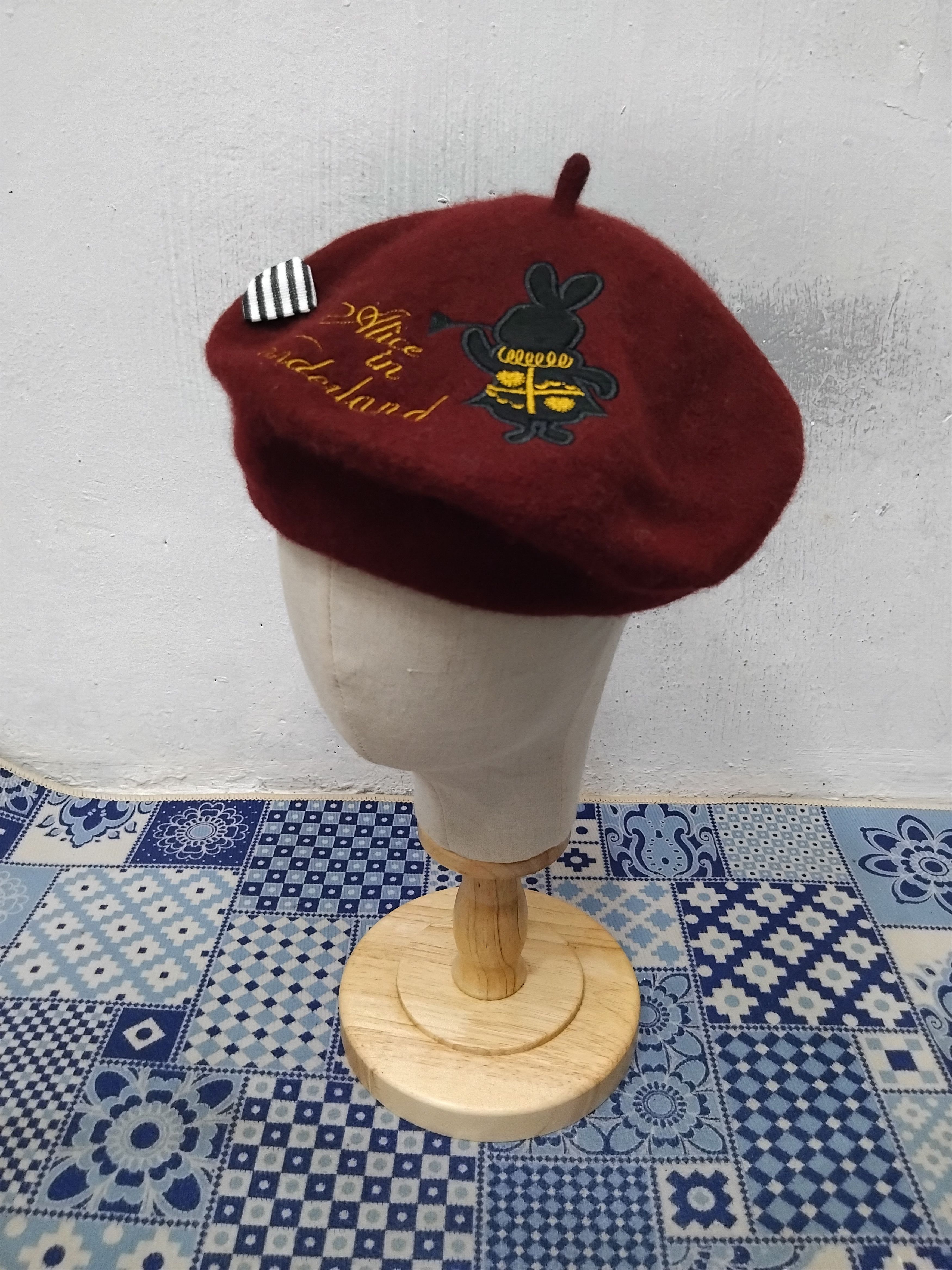 Other 💥Alice in Wonderland by summer burgundy colour Hat Size ONE SIZE - 1 Thumbnail