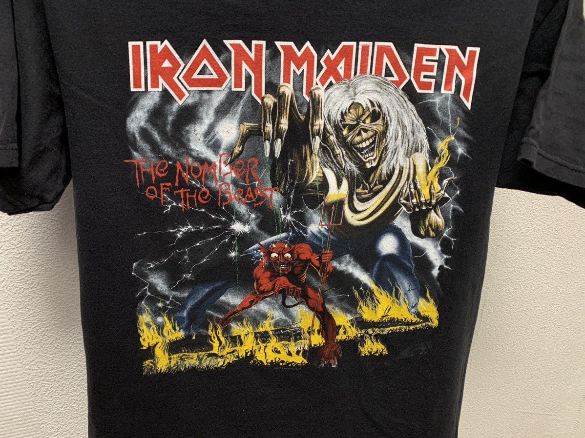 Band Tees Iron Maiden vintage black band t-shirt M as number of beast Size US M / EU 48-50 / 2 - 4 Thumbnail