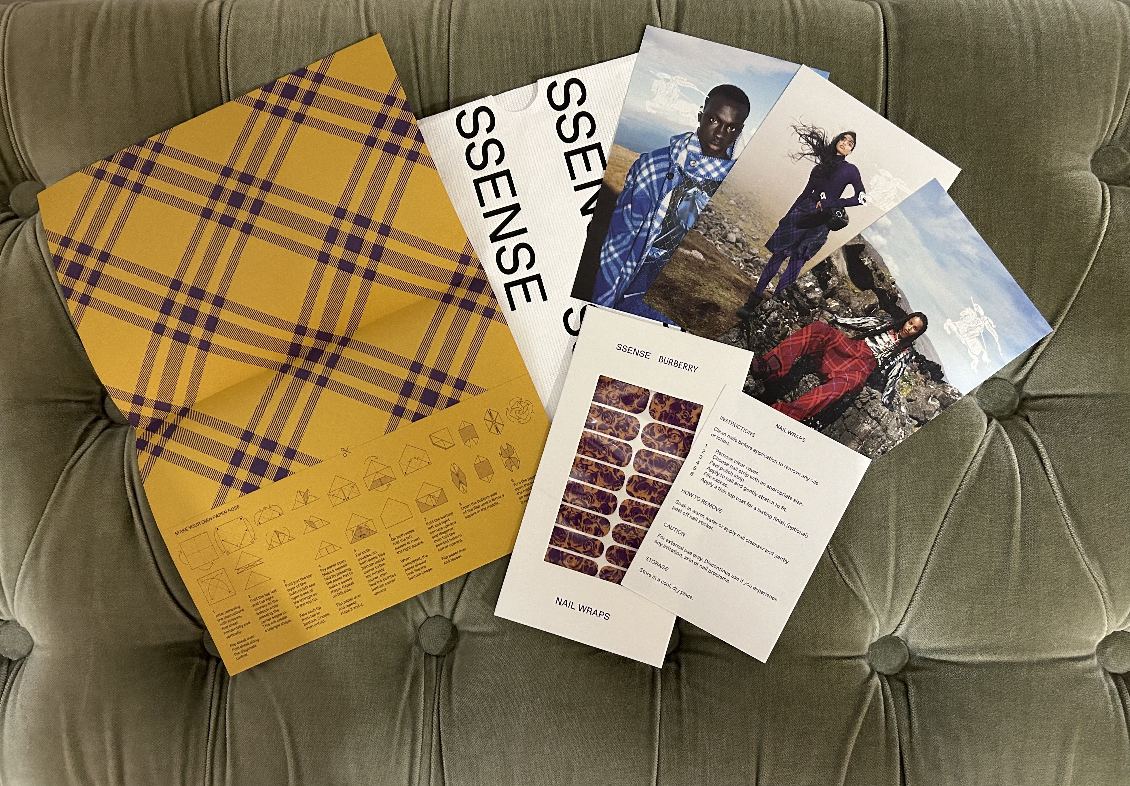 Burberry Burberry x Ssense Luxury Nail Wraps Roses Design Art Project Size ONE SIZE - 1 Thumbnail