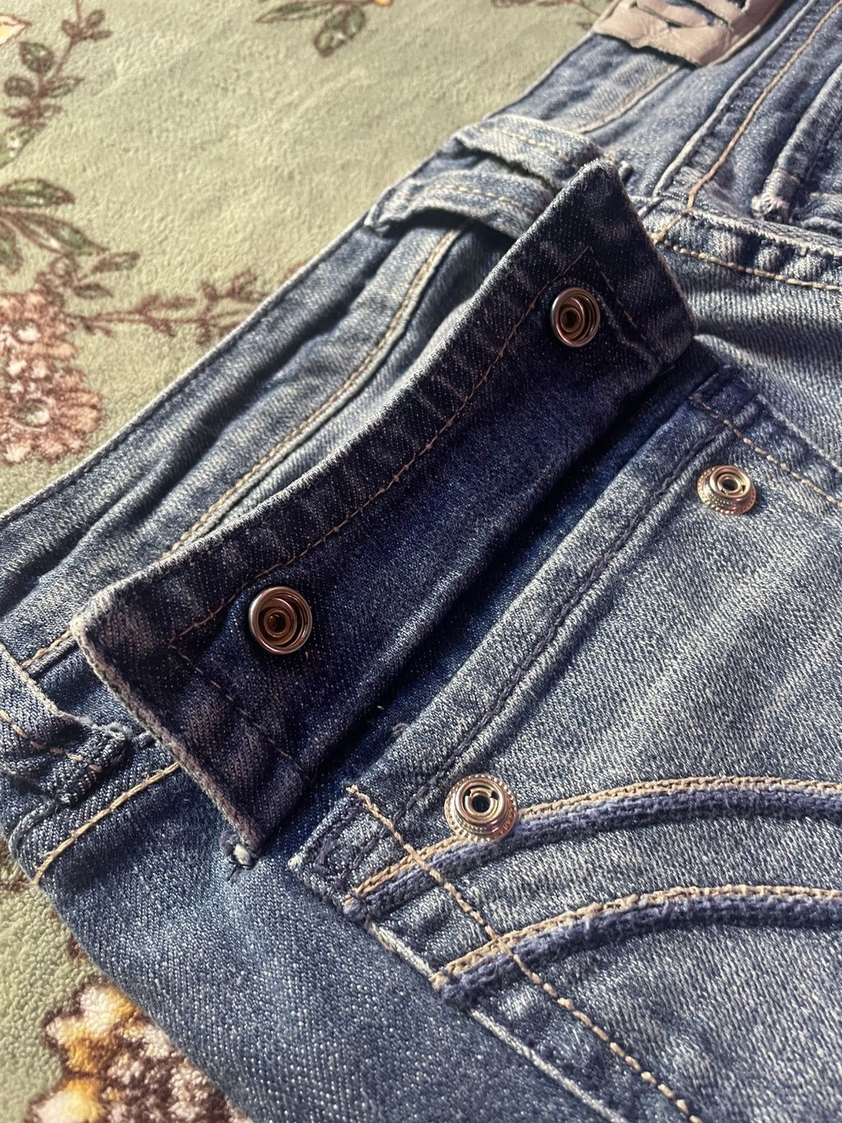 William Rast William Rast Belle Flare Jeans – Light Wash Distressed Denim Size US 33 - 5 Thumbnail