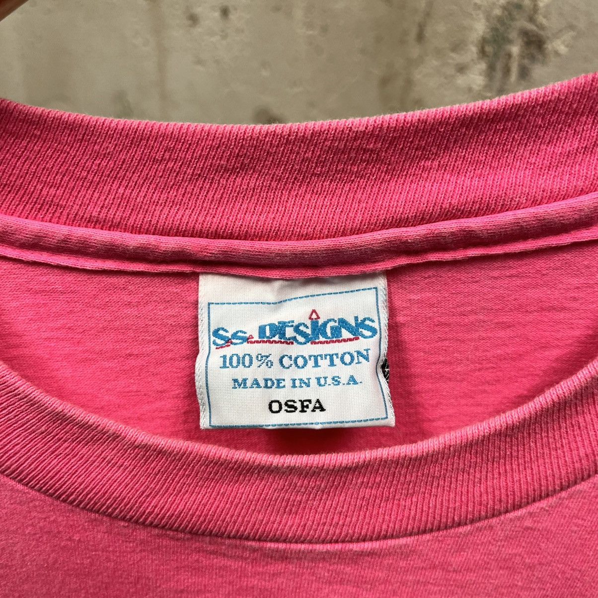 Hard Rock Cafe × Vintage Hard Rock Cafe Hot Pink Vintage 90s Save The Planet T-Shirt Size US XL / EU 56 / 4 - 3 Thumbnail