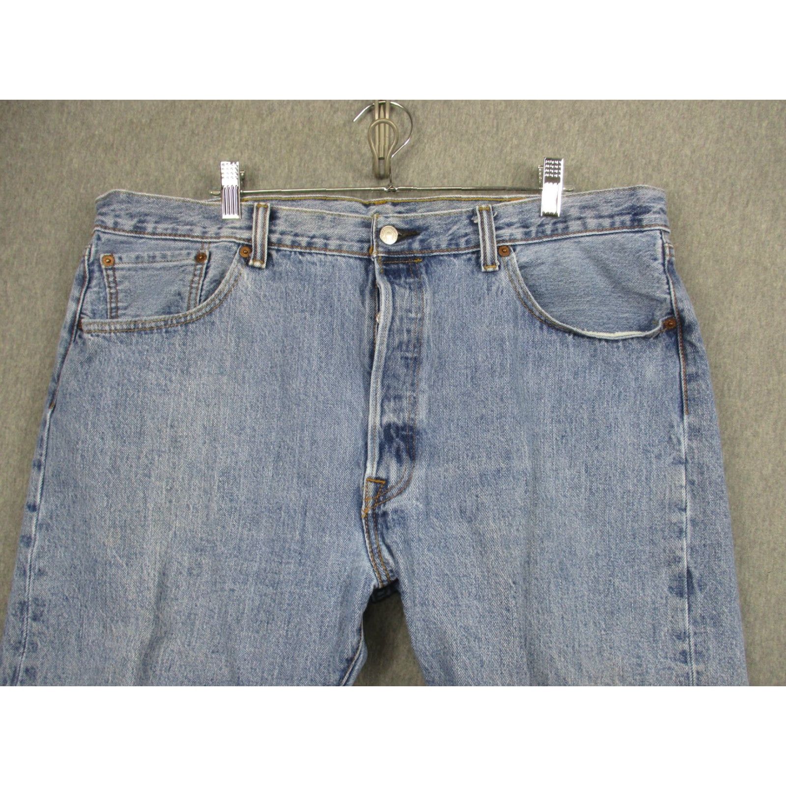 Levi's VINTAGE Levi's 501 Jeans Mens 40x32 Blue Denim Straight Leg Button Fly Jeans 501 Red Tab Mens Size US 40 / EU 56 - 2 Thumbnail