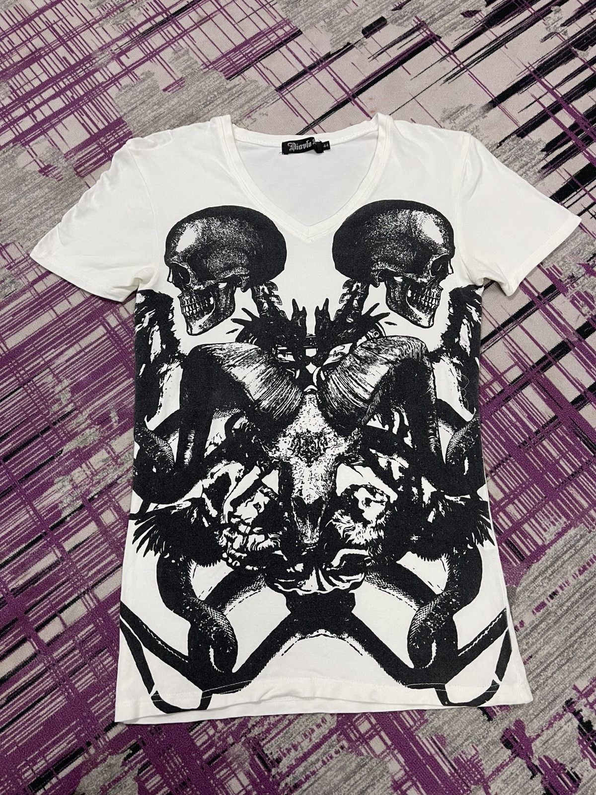 Japanese Brand VINTAGE DIAVLA ST SKULLS TEE V NECK VERY RARE Size M / US 6-8 / IT 42-44 - 1 Thumbnail