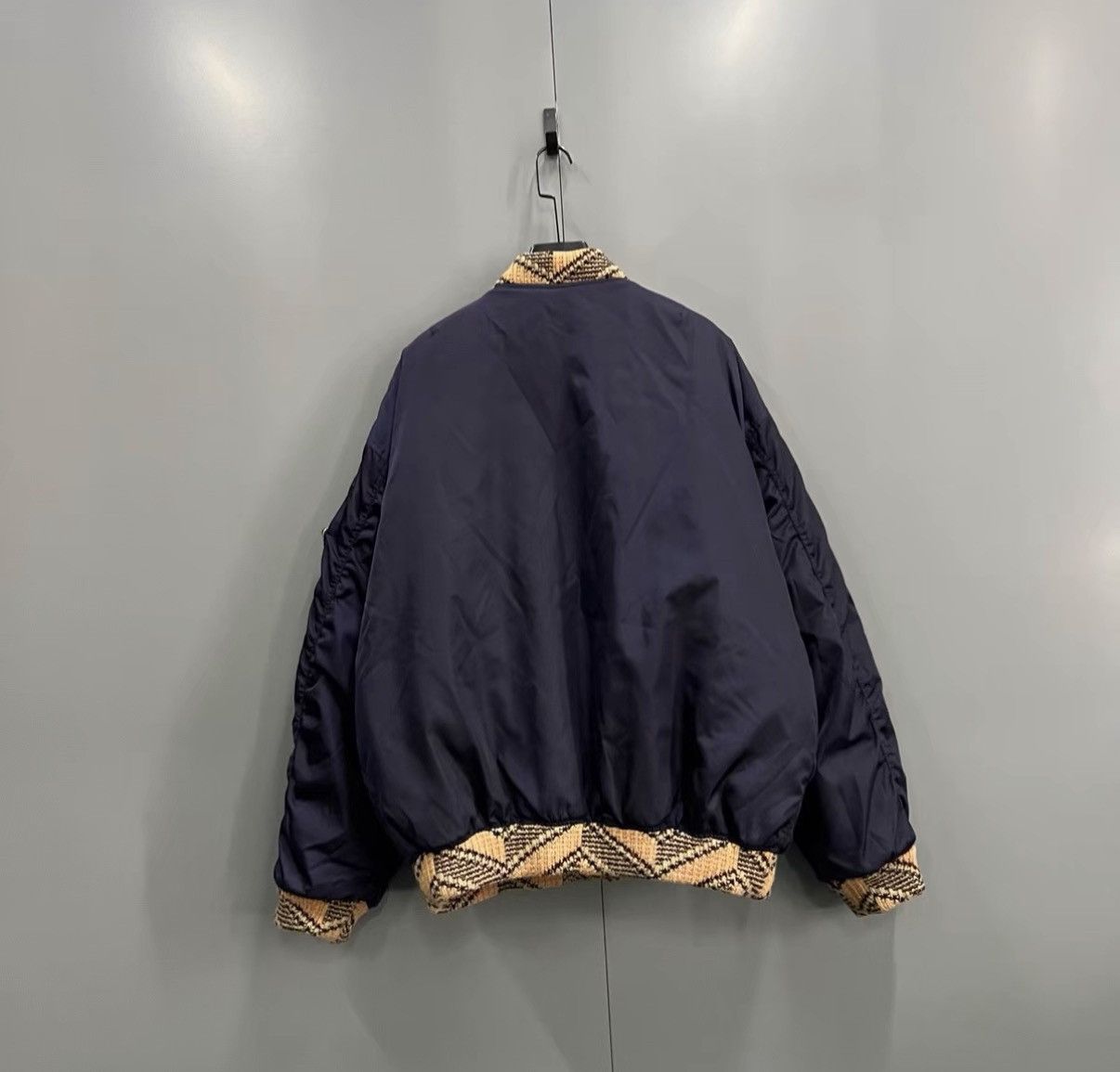 Prada Prada Color-block Logo Emblem Jacket J41 Size US L / EU 52-54 / 3 - 2 Thumbnail