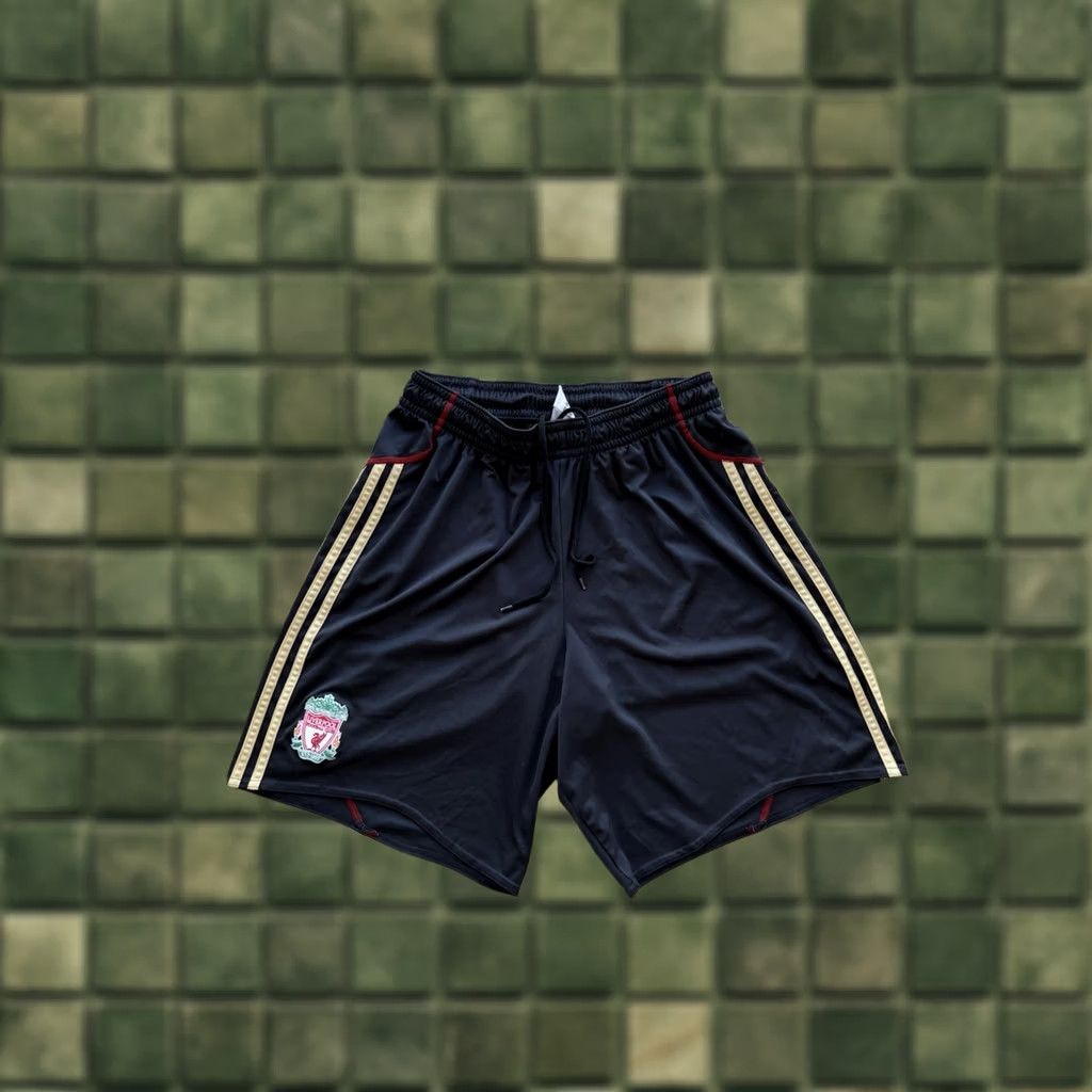 Adidas LIVERPOOL ADIDAS 2009/2010 FOOTBALL SOCCER AWAY SHORTS Men L Gray 90s Classic USA Jersey Football Sports Polyester Size US 33 - 1 Thumbnail