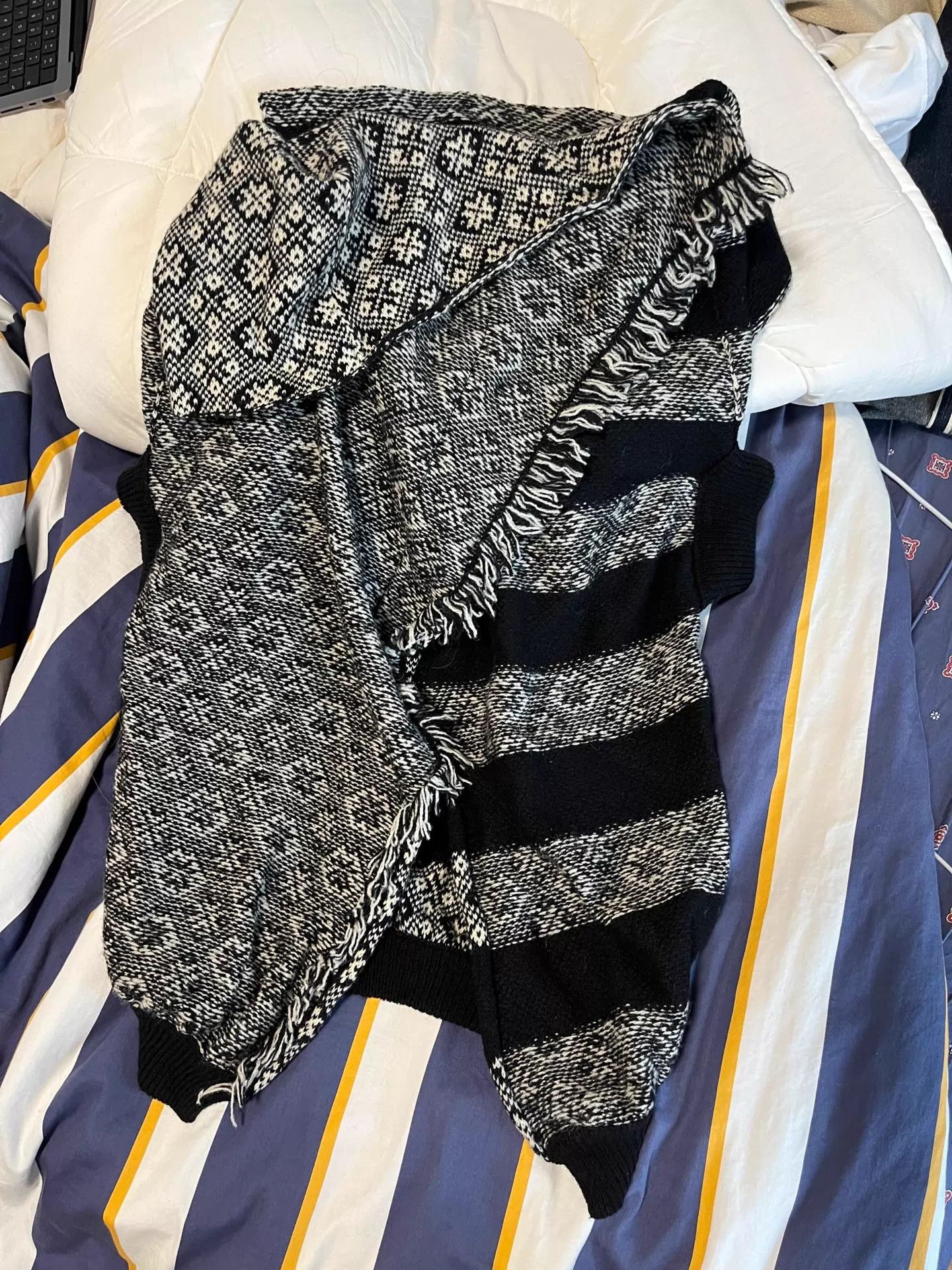 Yohji Yamamoto Y's Yohji Yamamoto Luxury Flow Knit Vest 2 Size XS / US 0-2 / IT 36-38 - 3 Thumbnail