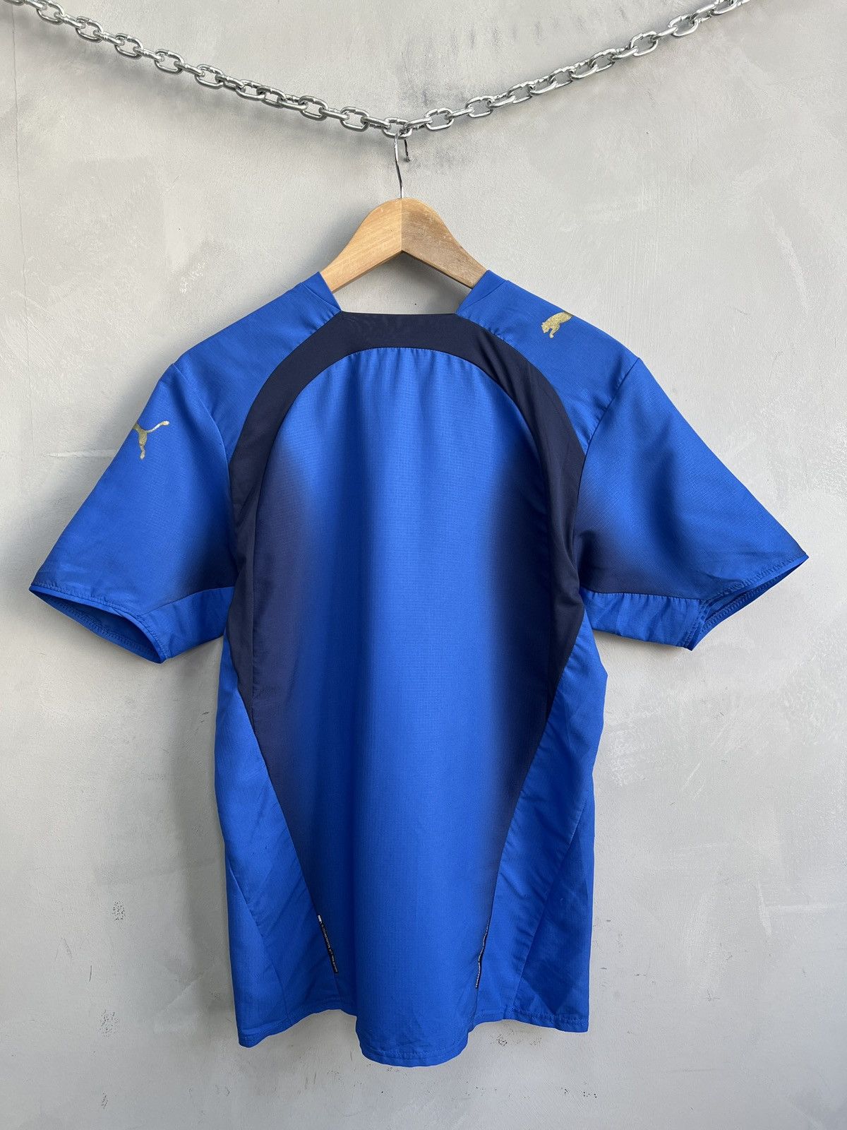 Puma Puma Italy football jersey 2006 home kit y2k Size US S / EU 44-46 / 1 - 6 Thumbnail