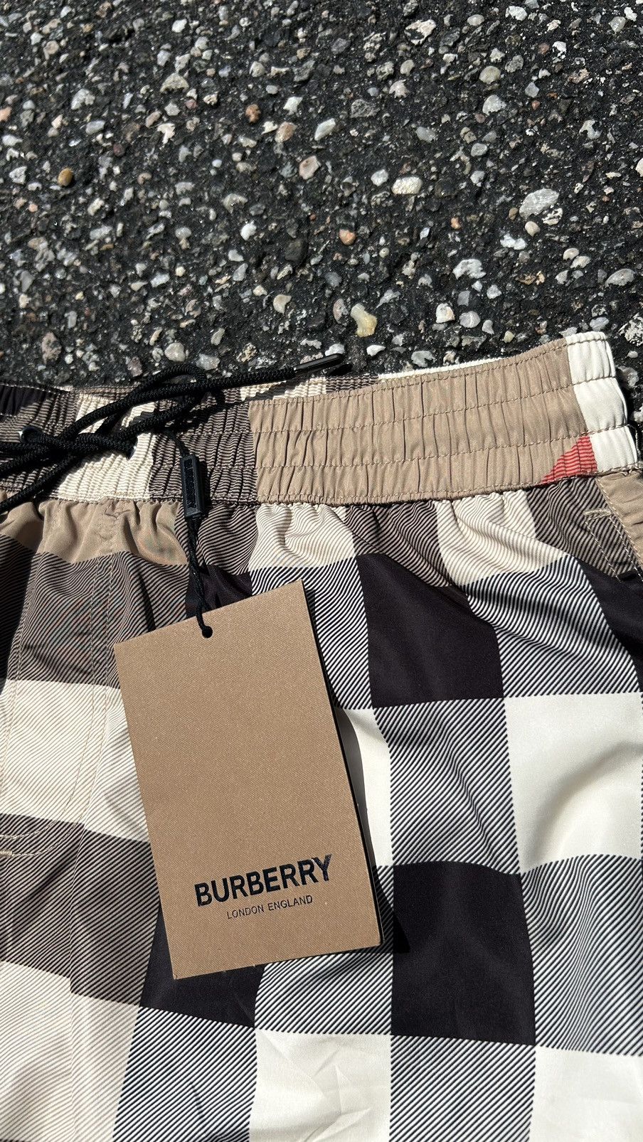 Burberry Burberry Check Swim Shorts Size US 34 / EU 50 - 3 Thumbnail