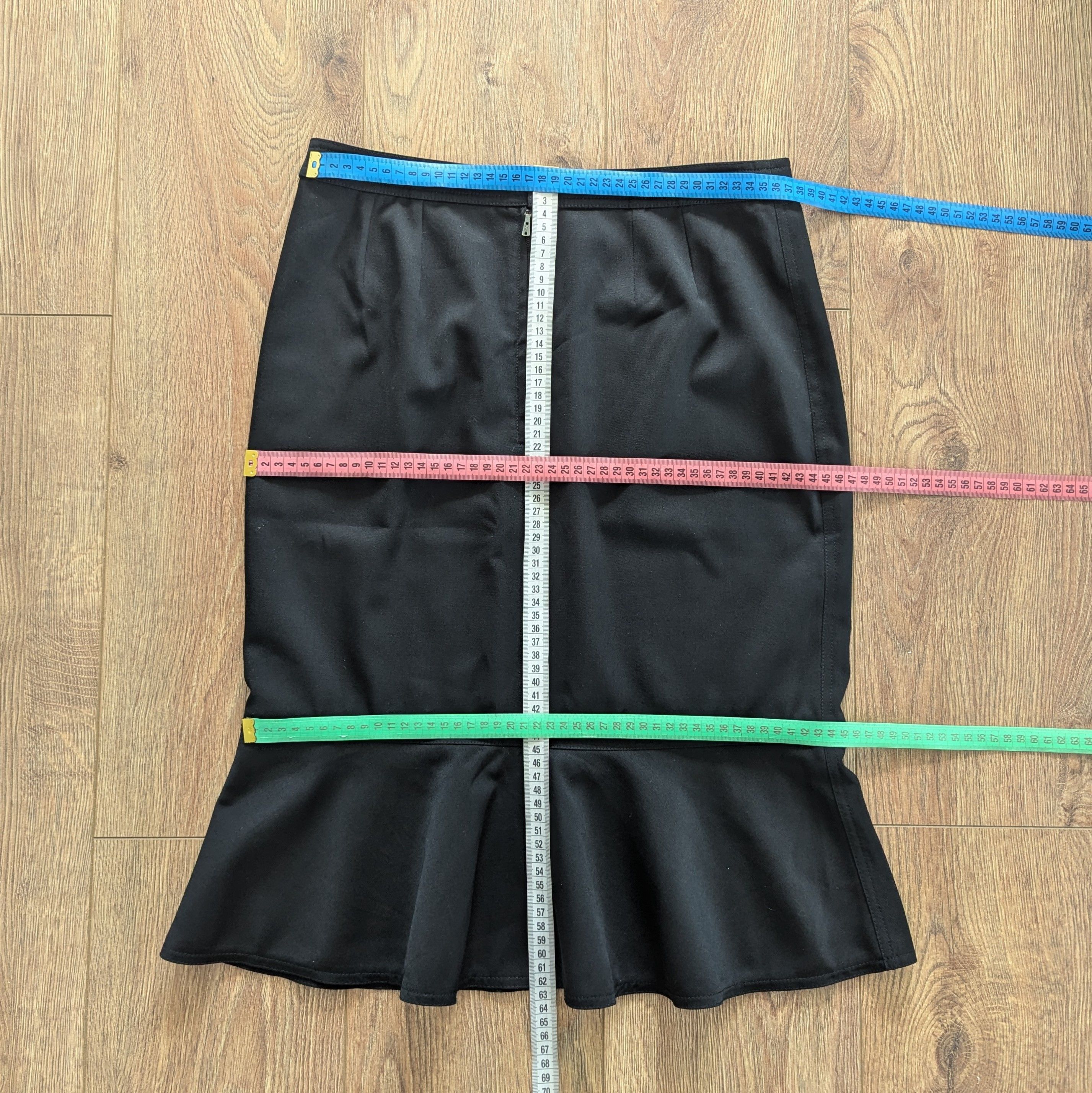 Yves Saint Laurent Yves Saint Laurent Rive Gauche Lana Wool Skirt MadeInFrance Size 28" / US 6 / IT 42 - 17 Thumbnail