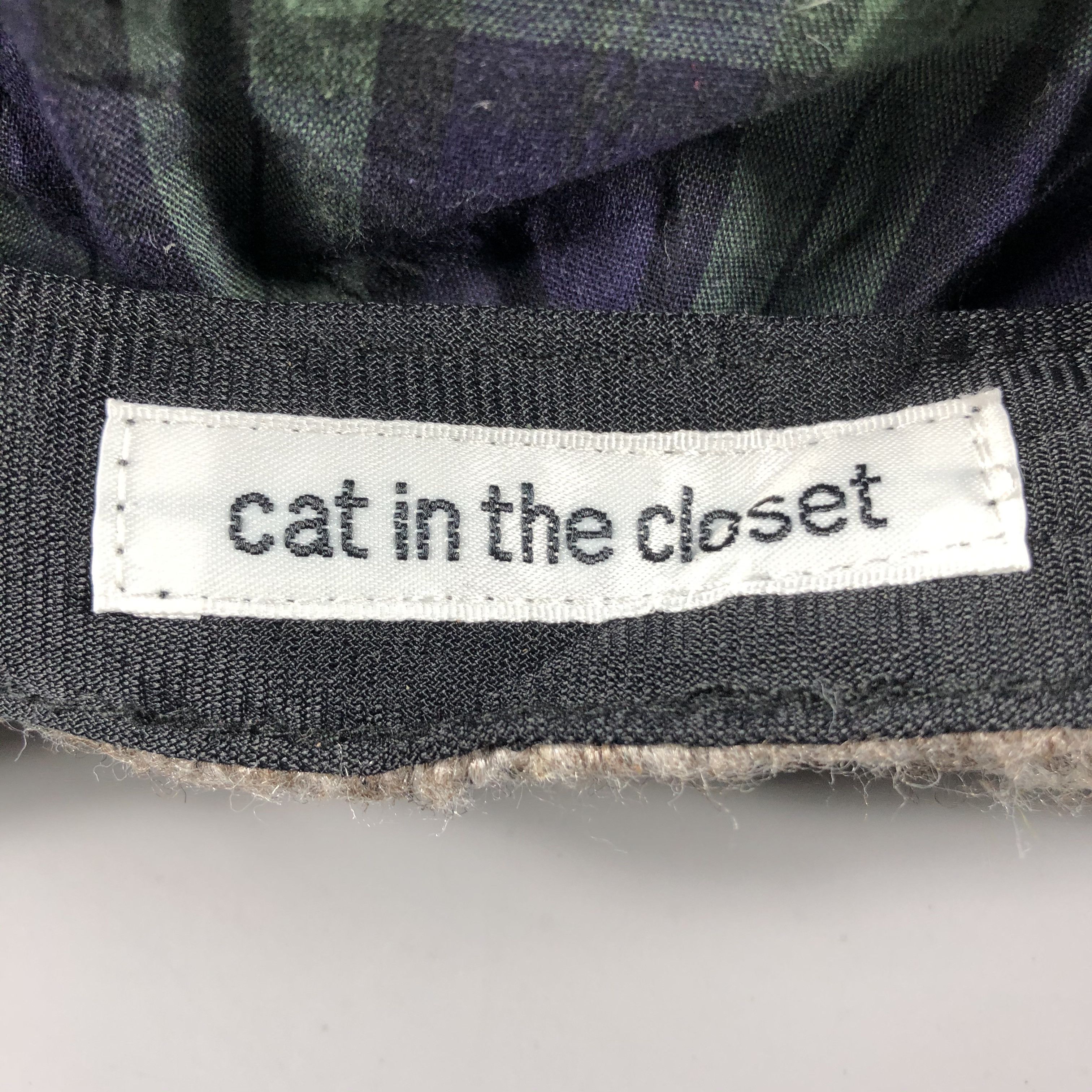 Vintage Cat In The Closet visor Beanie Snow Hat Snow Cap -D1312 Size ONE SIZE - 4 Thumbnail
