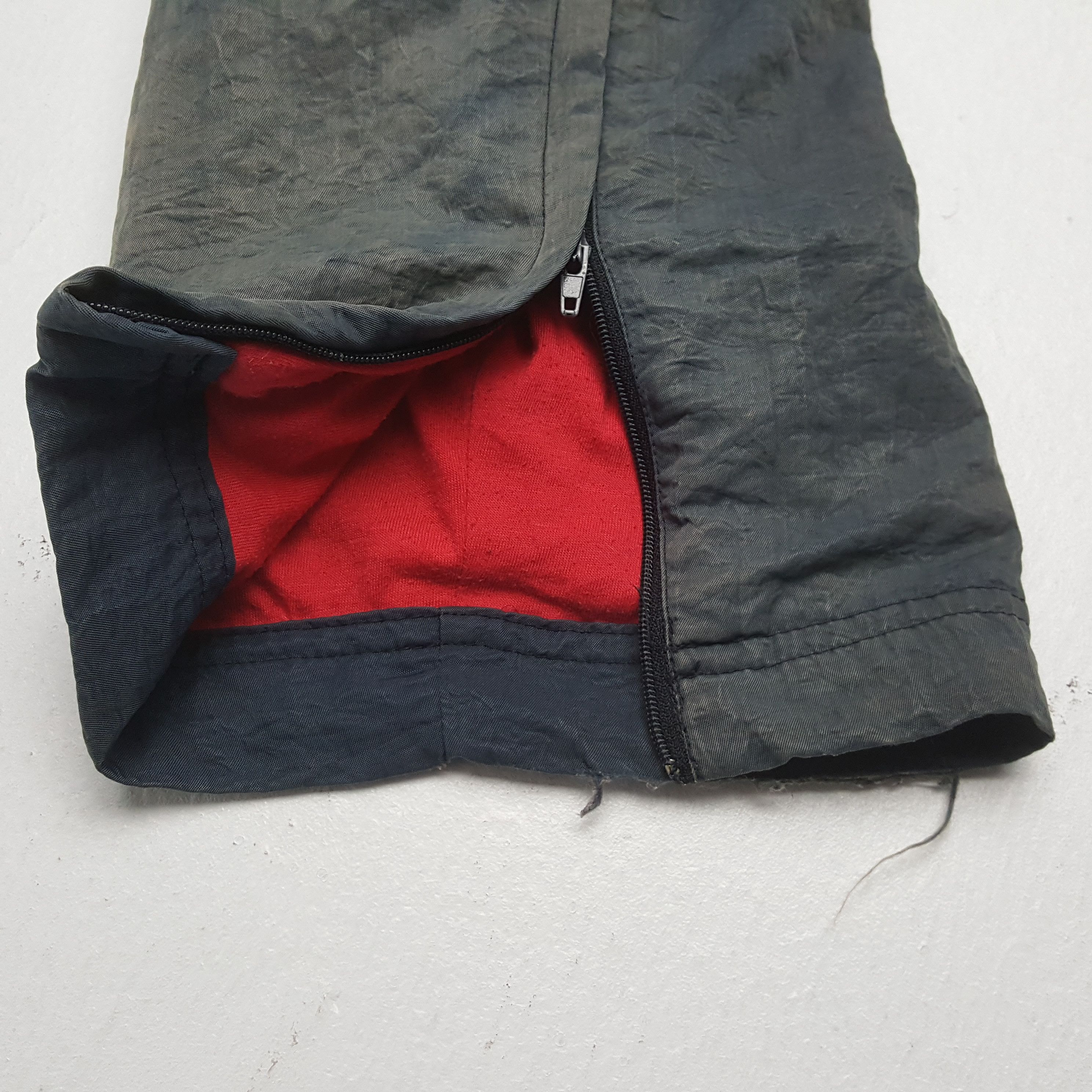 Nike Vintage Nike Air Jordan Distressed Pants C318N8 Size US 32 / EU 48 - 12 Thumbnail