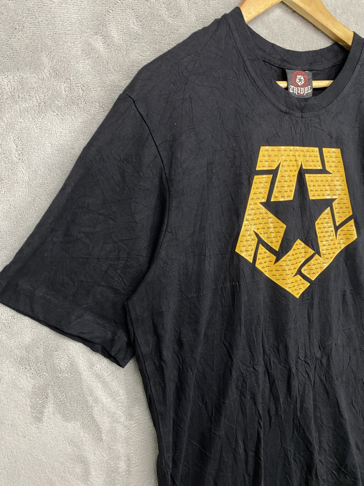 Tribal Streetwear RARE🔥Y2K TRIBAL STREETWEAR GEAR BIG LOGO GRAFFITI T-SHIRT Size US L / EU 52-54 / 3 - 4 Thumbnail