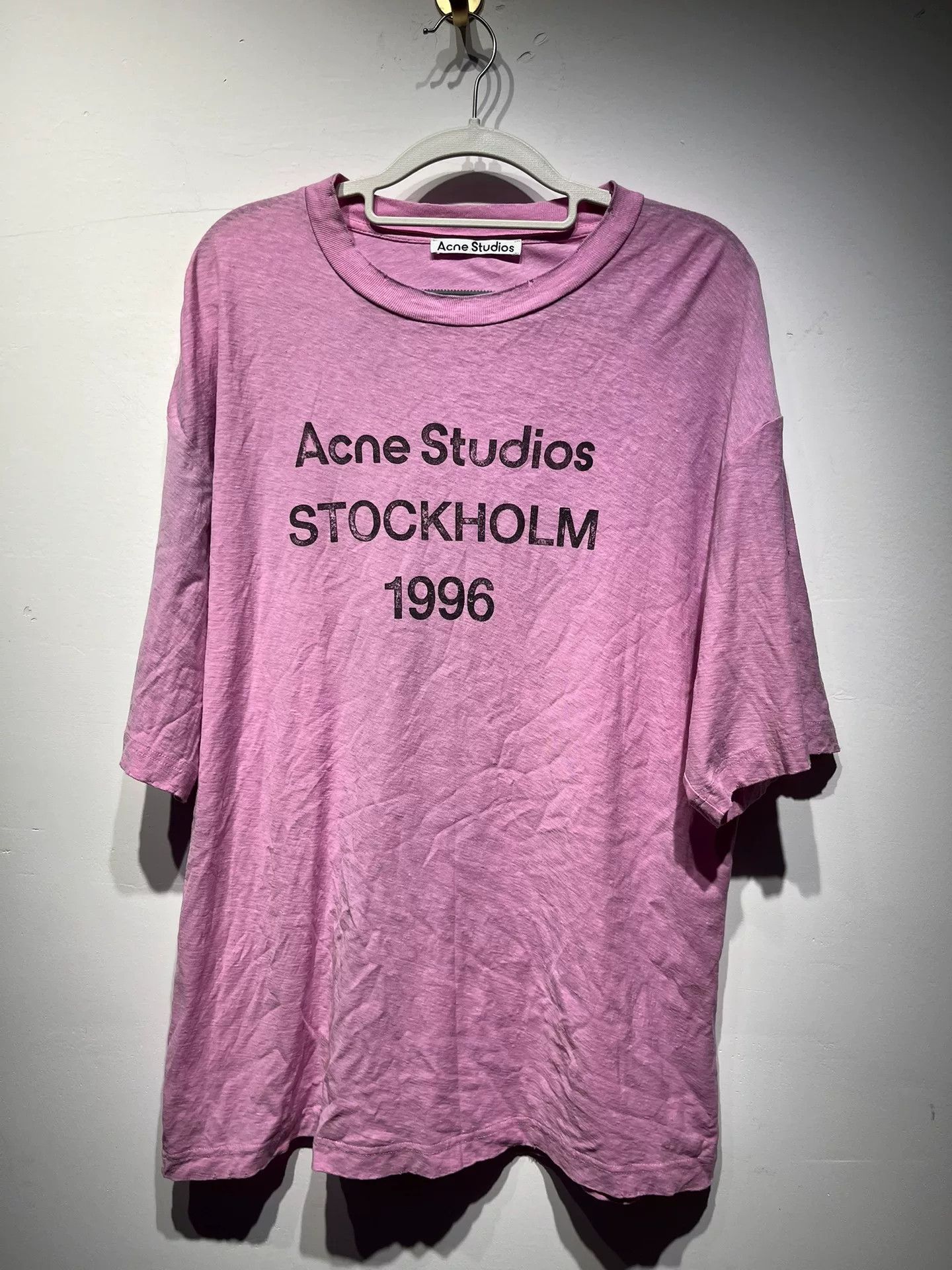 Acne Studios Acne Studios Printed Pink T-Shirt S Women Size S / US 4 / IT 40 - 1 Thumbnail