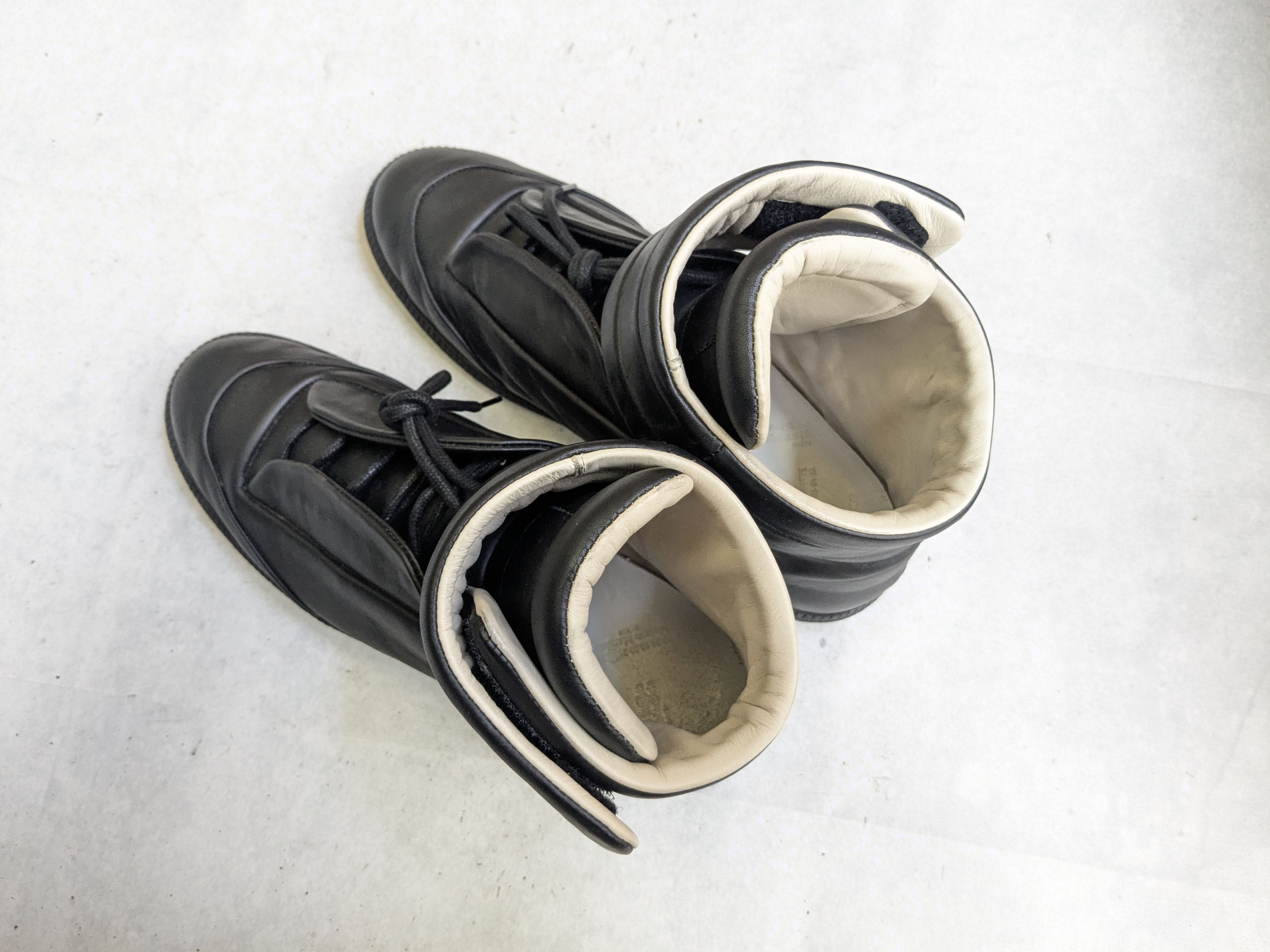 Maison Margiela Maison Margiela Future Sneakers Black 10 43 High Tops Size US 10 / EU 43 - 17 Thumbnail