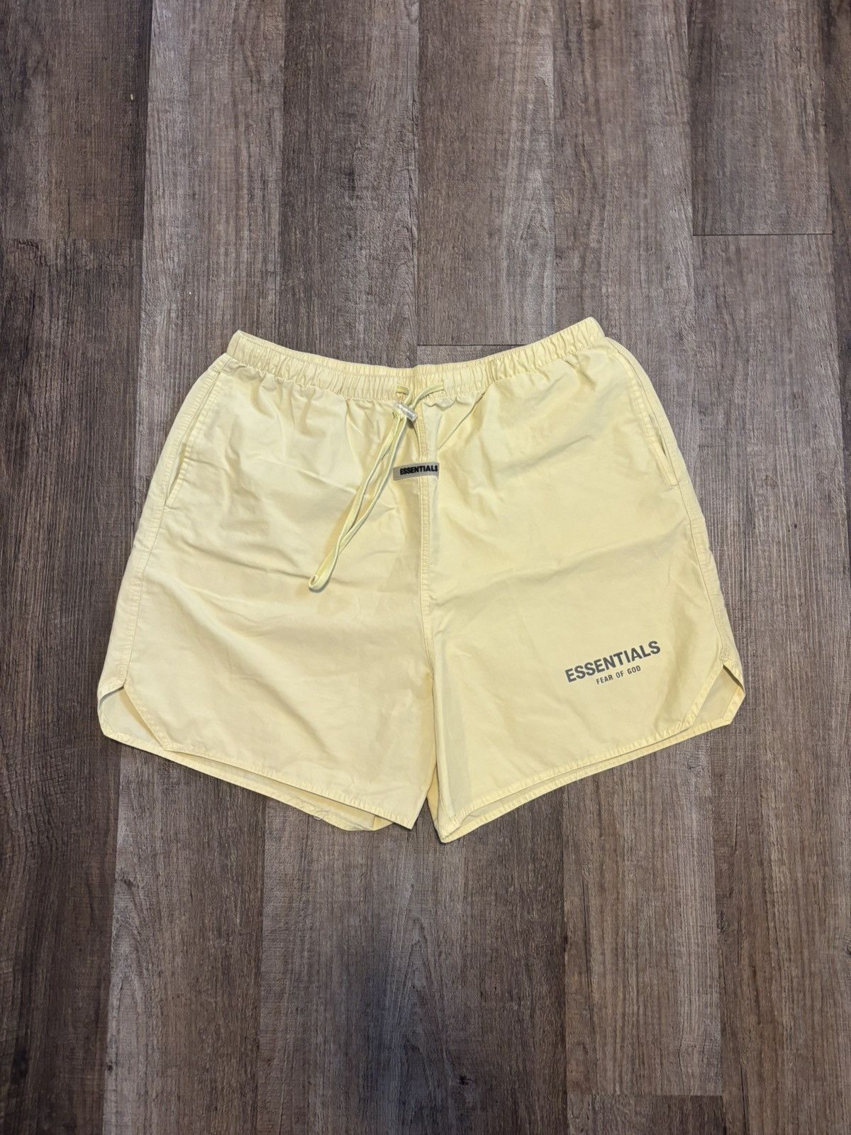【新品】2020新作 fog ESSENTIALS nylon shorts Fog Fear Of God Essentials Nylon Shorts | eBay