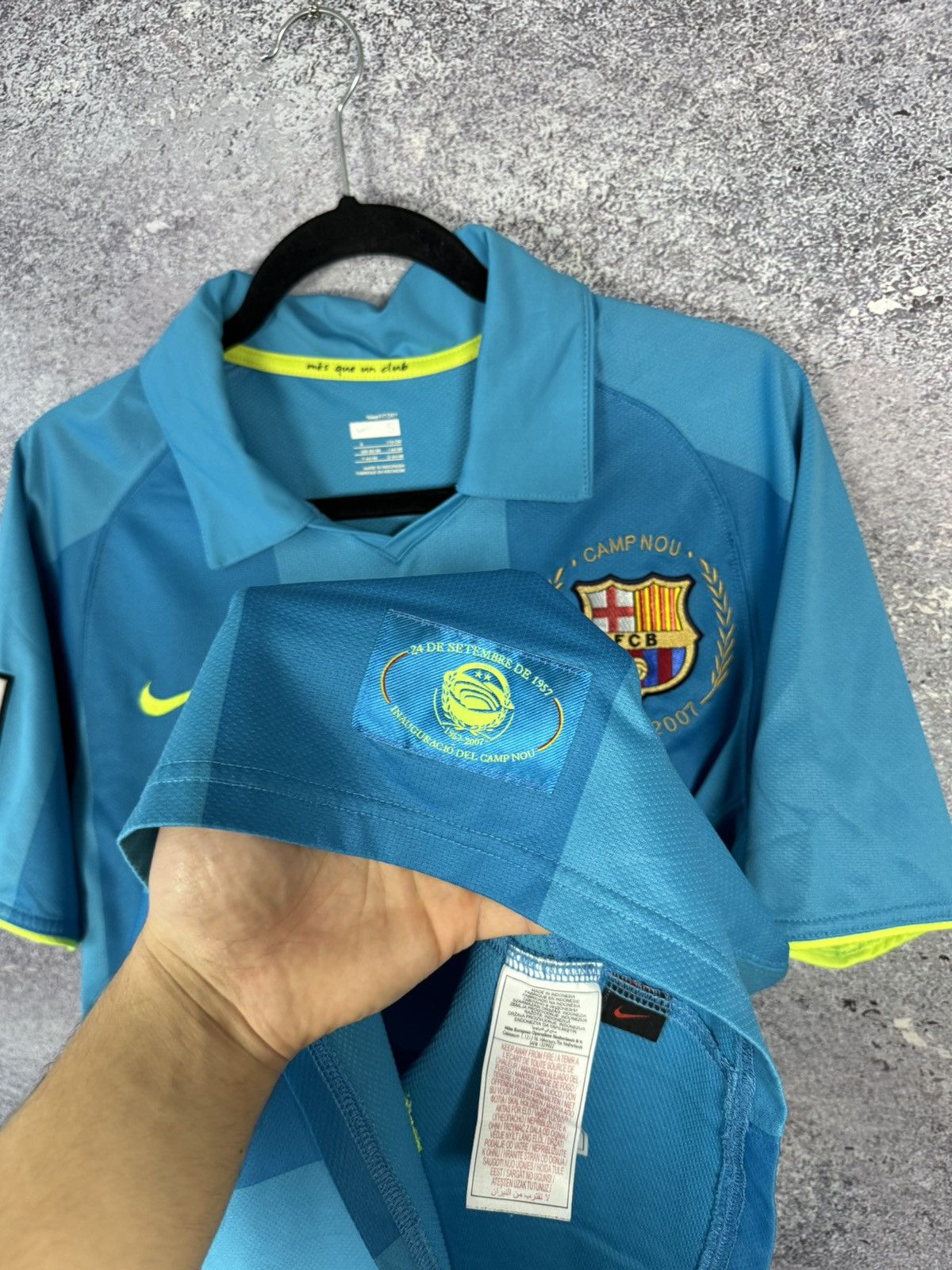 Nike × Vintage Vintage Barcelona 2007/08 Nike Soccer Jersey y2k blokcore Size US S / EU 44-46 / 1 - 9 Thumbnail