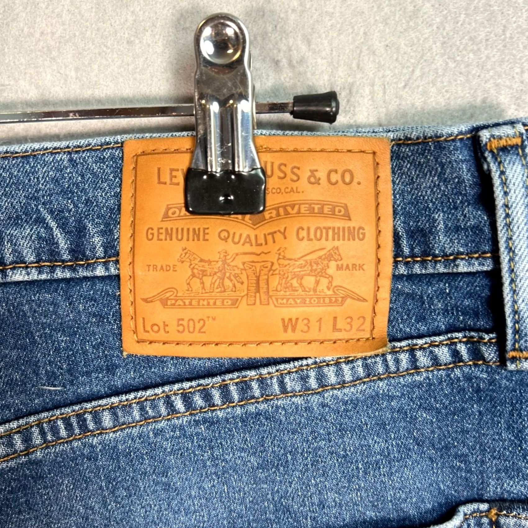 Levi's Levi's 502 Mens Taper Fit Jeans 31 x 32 Cotton Denim Blue 5-Pocket Regular Rise Mid Vintage No N/A Size US 31 - 3 Thumbnail