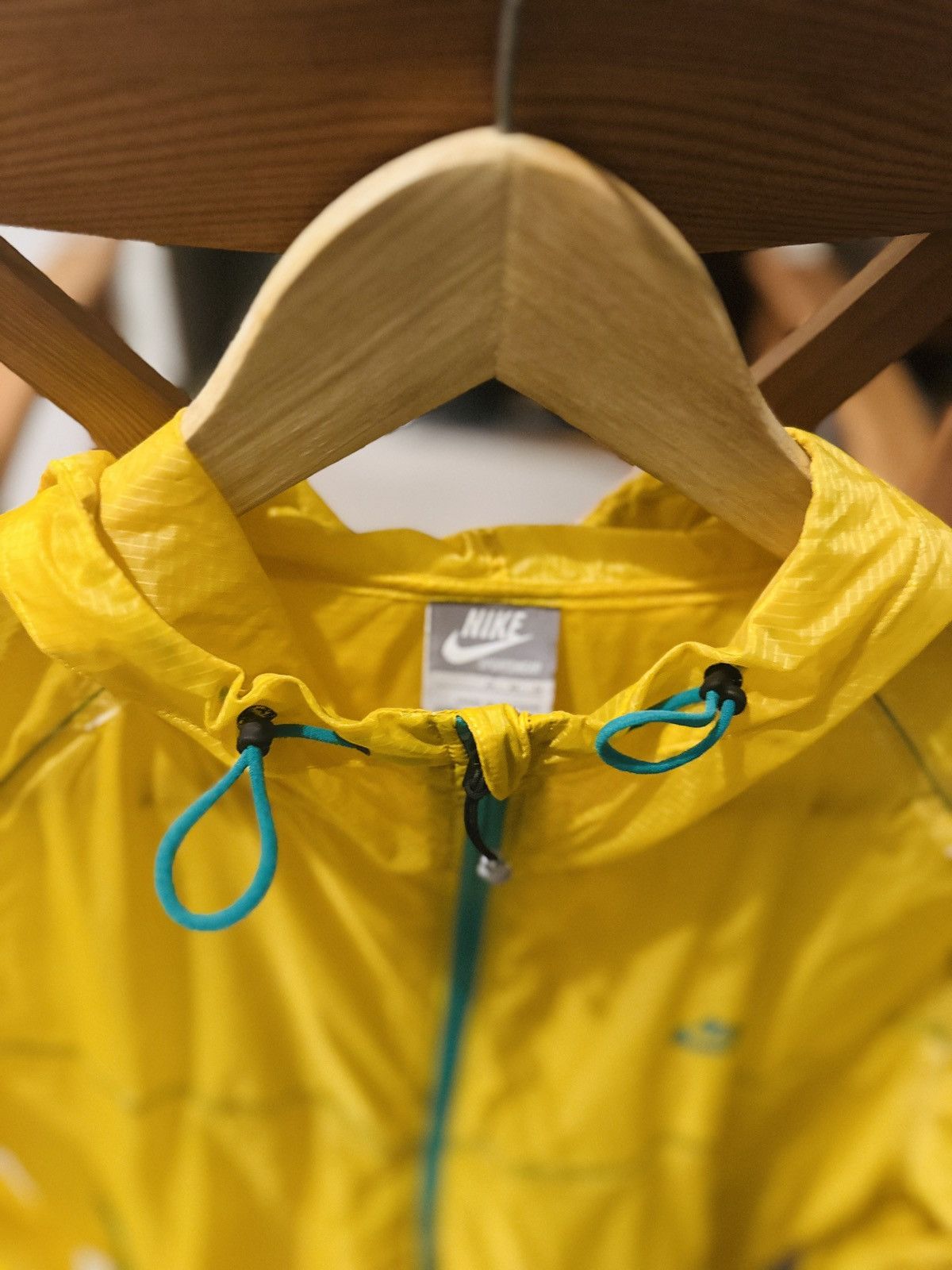 Nike Nike Windrunner Sportswear Jacket Yellow Aqua Blue 2009 Rare Size US M / EU 48-50 / 2 - 8 Thumbnail