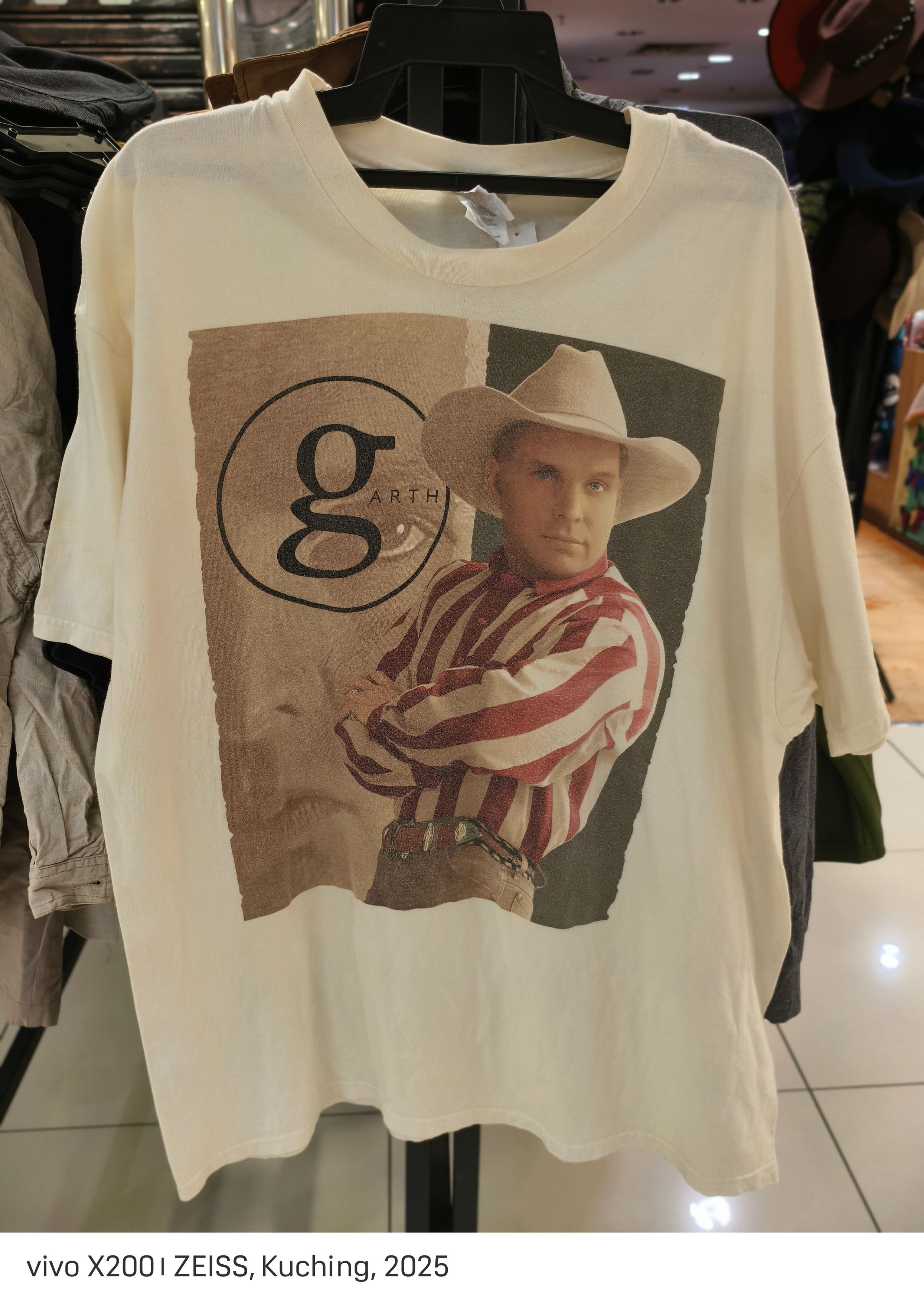 Vintage Garth Tee Size US XXL / EU 58 / 5 - 1 Thumbnail