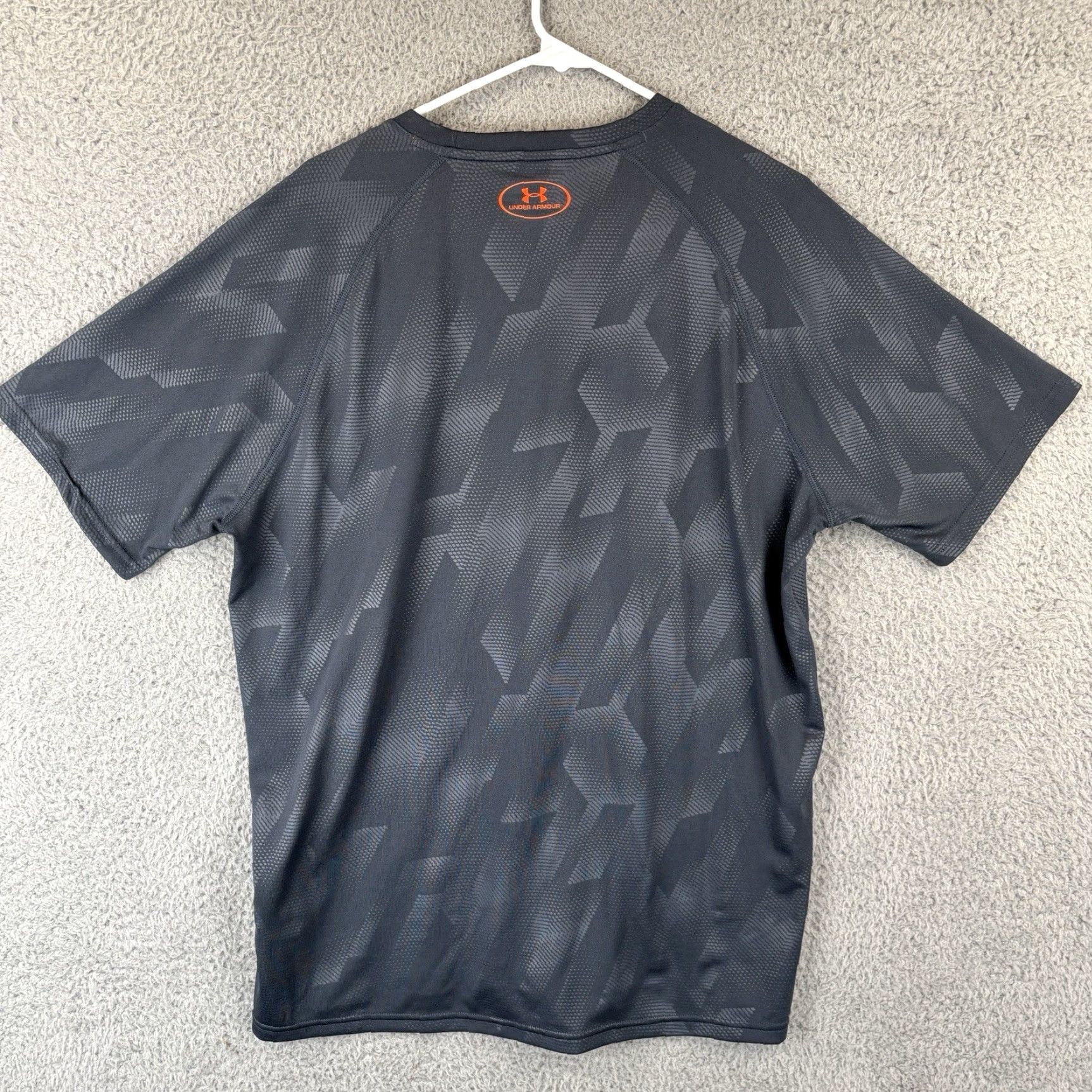 Under Armour Under Armour Shirt Mens L Short Sleeve Gray Geometric Wicking Running Gym HeatGear T-Shirt Size US L / EU 52-54 / 3 - 5 Thumbnail