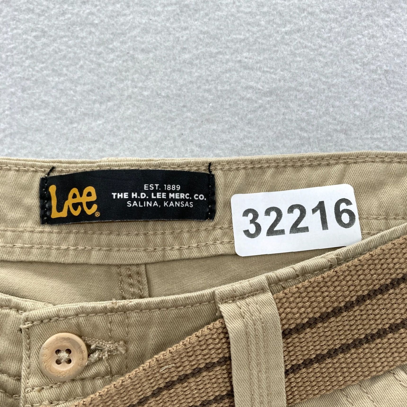 Lee Lee Belted Cargo Shorts Mens 30 Khaki Beige Relaxed Outdoors Hiking Workwear NWT Size US 30 / EU 46 - 5 Thumbnail