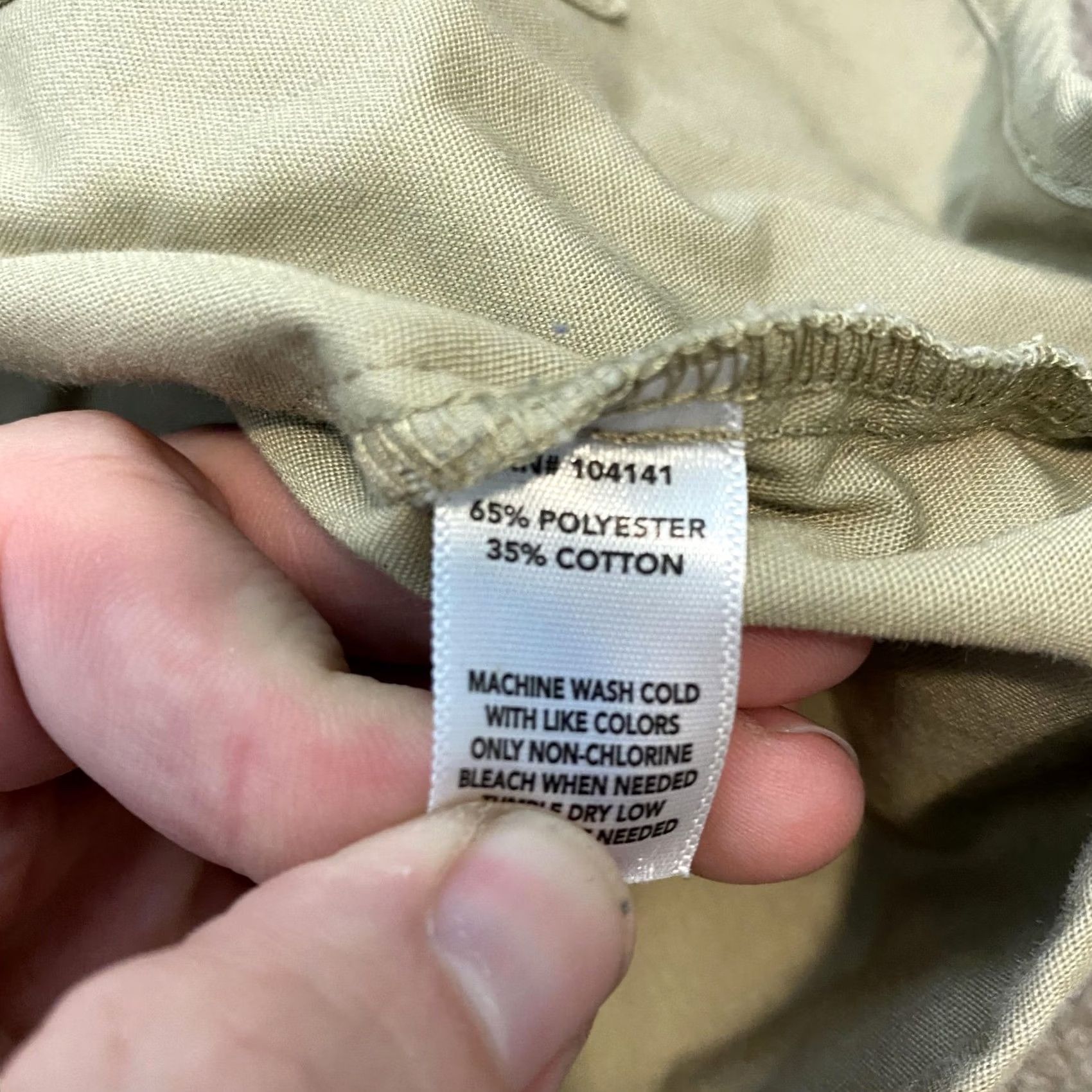 Vintage Field & Stream Vest Mens Large Beige Canvas Utility Fishing Hunting Pockets Size US L / EU 52-54 / 3 - 5 Thumbnail