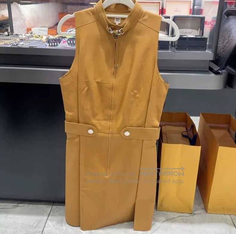 Hermes Hermes Leather Dress Size XS / US 0-2 / IT 36-38 - 1 Thumbnail