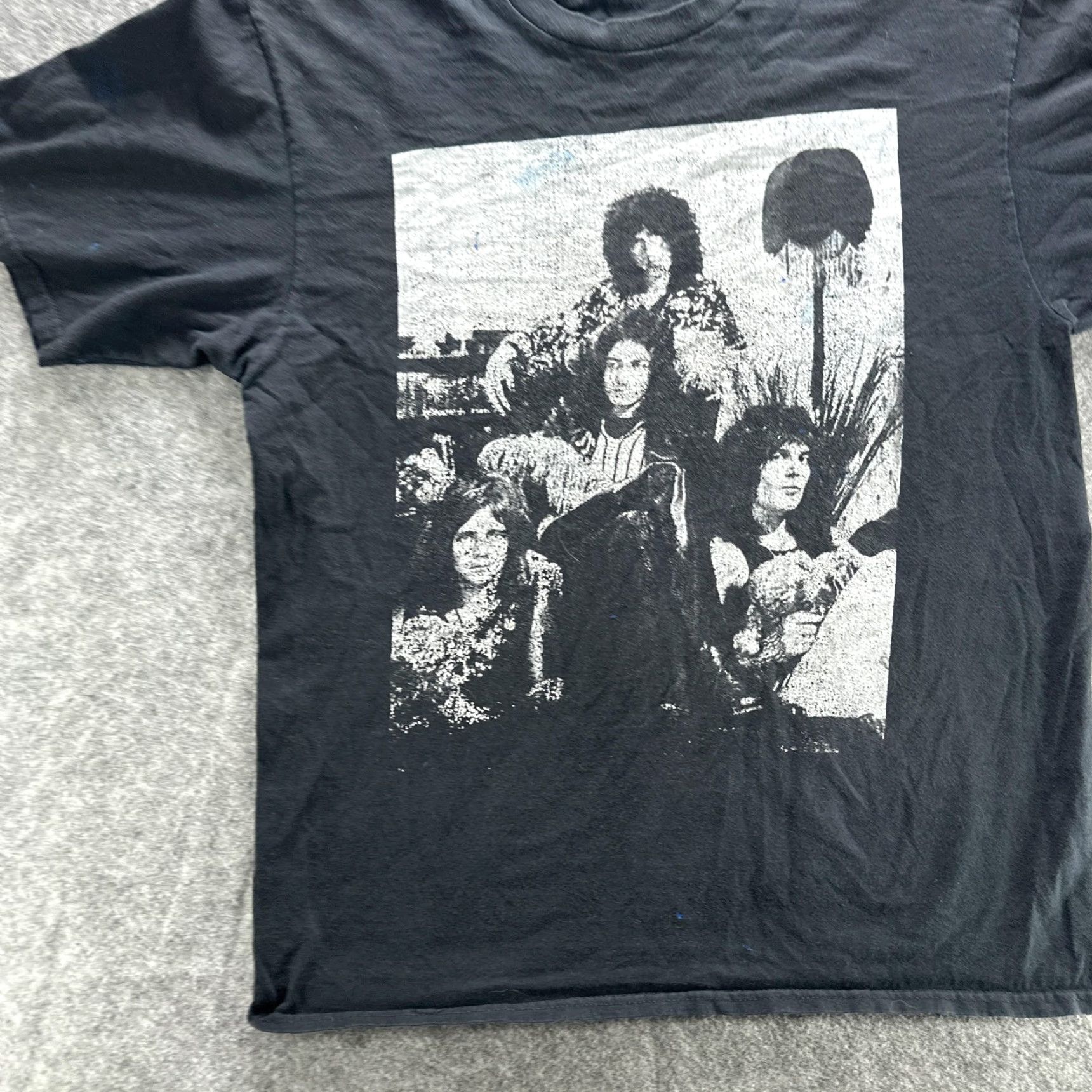Vintage Rock Band Graphic Shirt Mens Medium Black Photo Print Vintage Style Tee Size US M / EU 48-50 / 2 - 4 Thumbnail