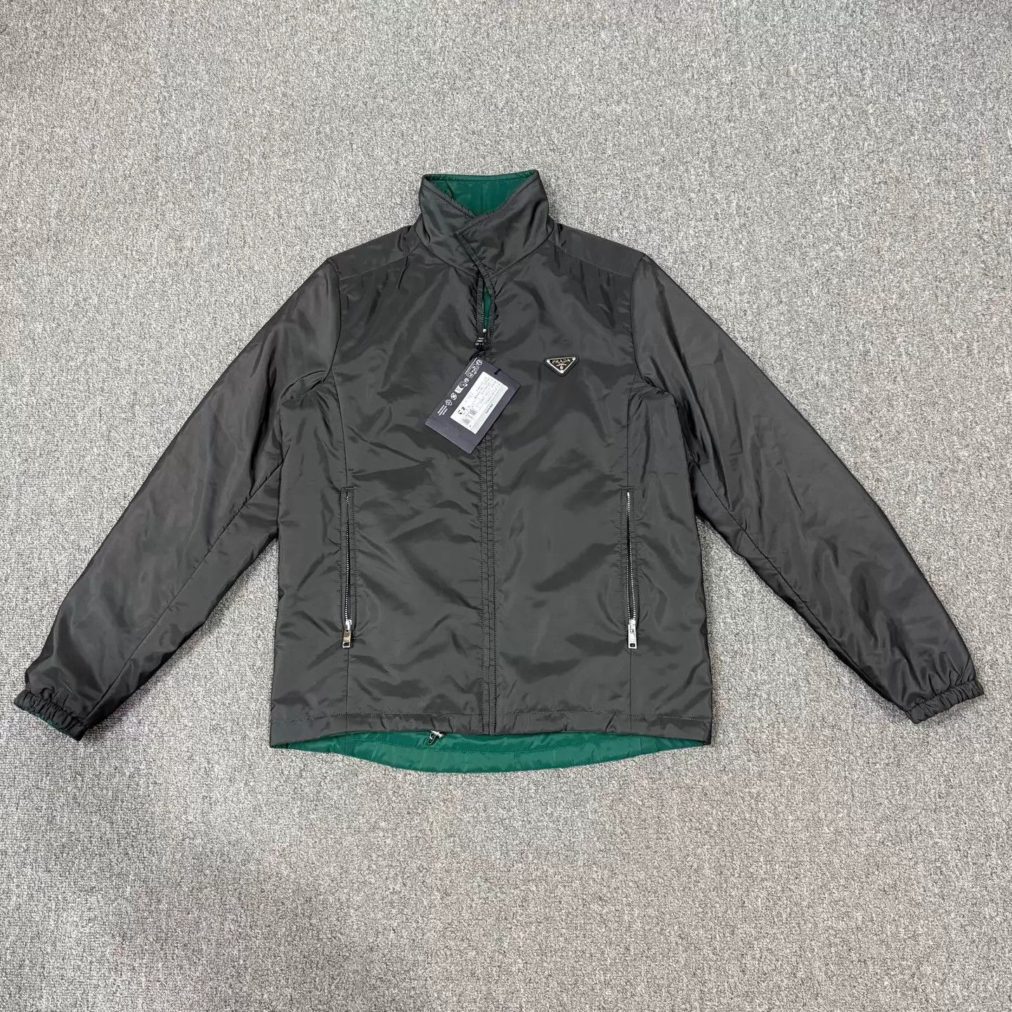 Prada Prada 26 Chest Triangle Logo Double Sided Nylon Jacket 48 Size US M / EU 48-50 / 2 - 1 Thumbnail