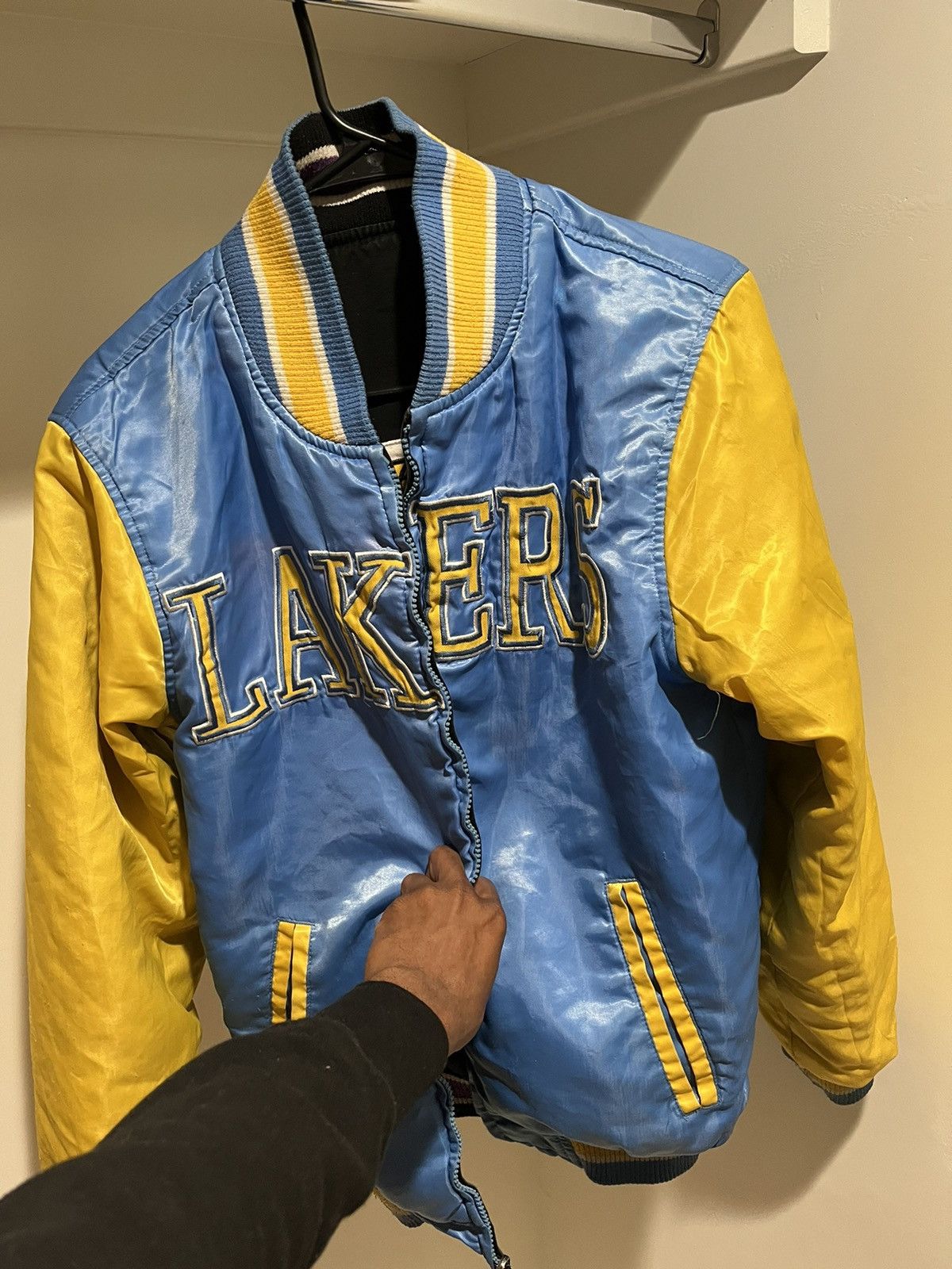 NBA × Vintage Vintage Lakers Reversible Jacket Size US S / EU 44-46 / 1 - 2 Thumbnail