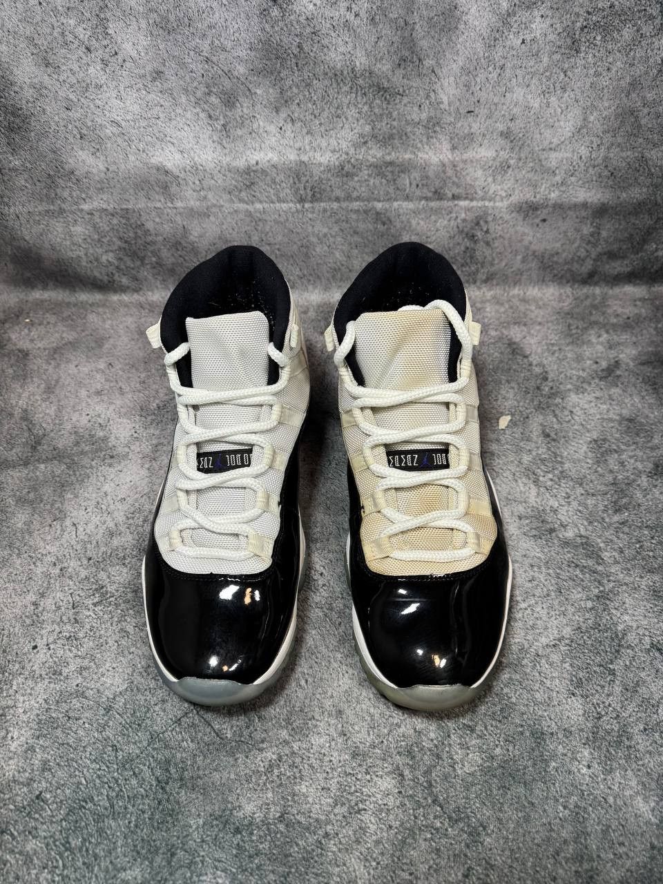Jordan Brand Size 11 | Jordan 11 Concord No Box | Pre-Owned Size US 11 / EU 44 - 2 Thumbnail