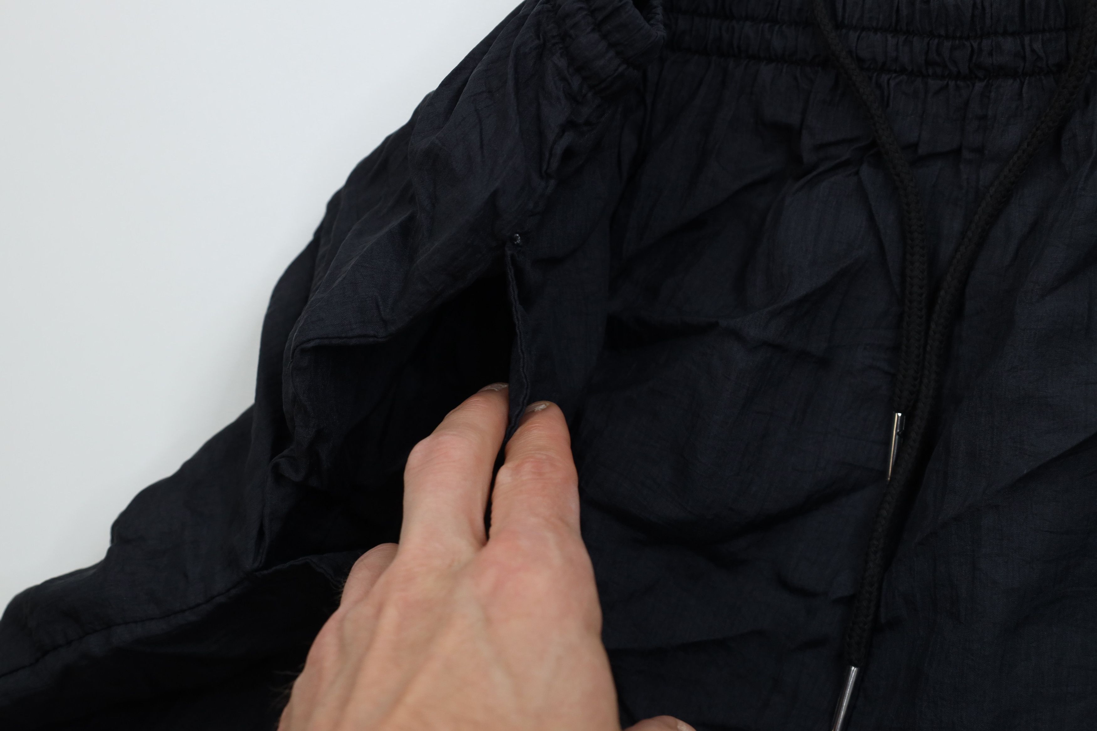 Vintage Vintage 90s Streetwear Running Jogging Soccer Shorts Black Size US 34 / EU 50 - 5 Thumbnail