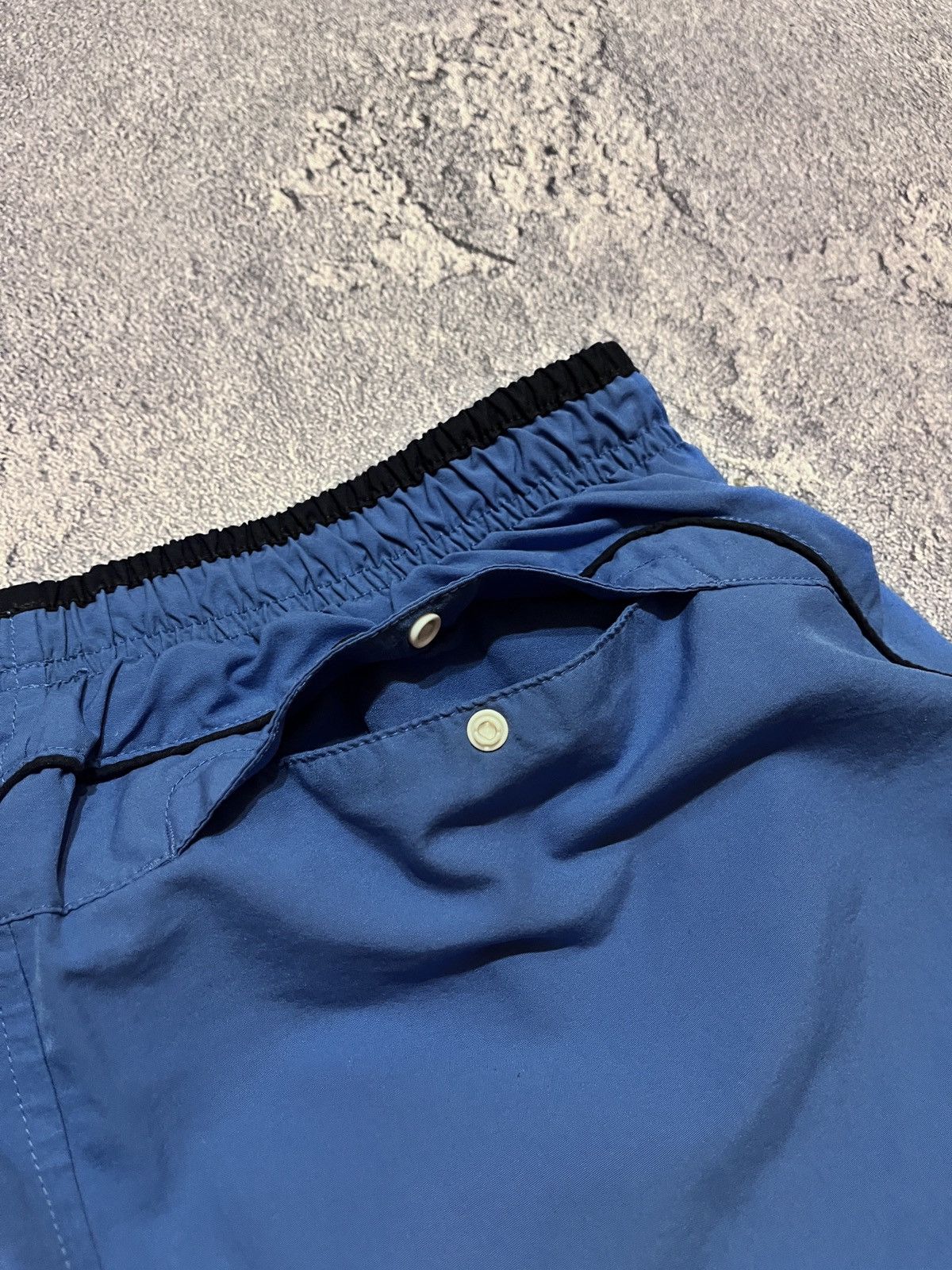 Nike × Vintage Vintage Nike Black Shorts Y2K Cargo Swoosh Drill Size US 33 - 5 Thumbnail