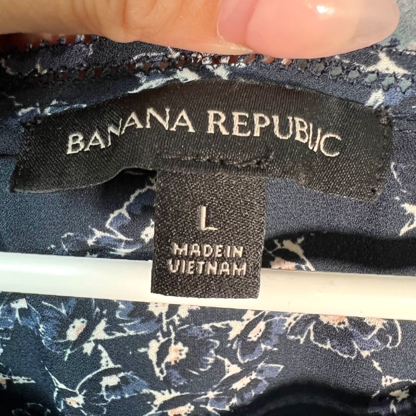 Banana Republic Banana Republic Womens Large Floral Navy Blue Short Sleeve Blouse Shirt Size L / US 10 / IT 46 - 3 Thumbnail