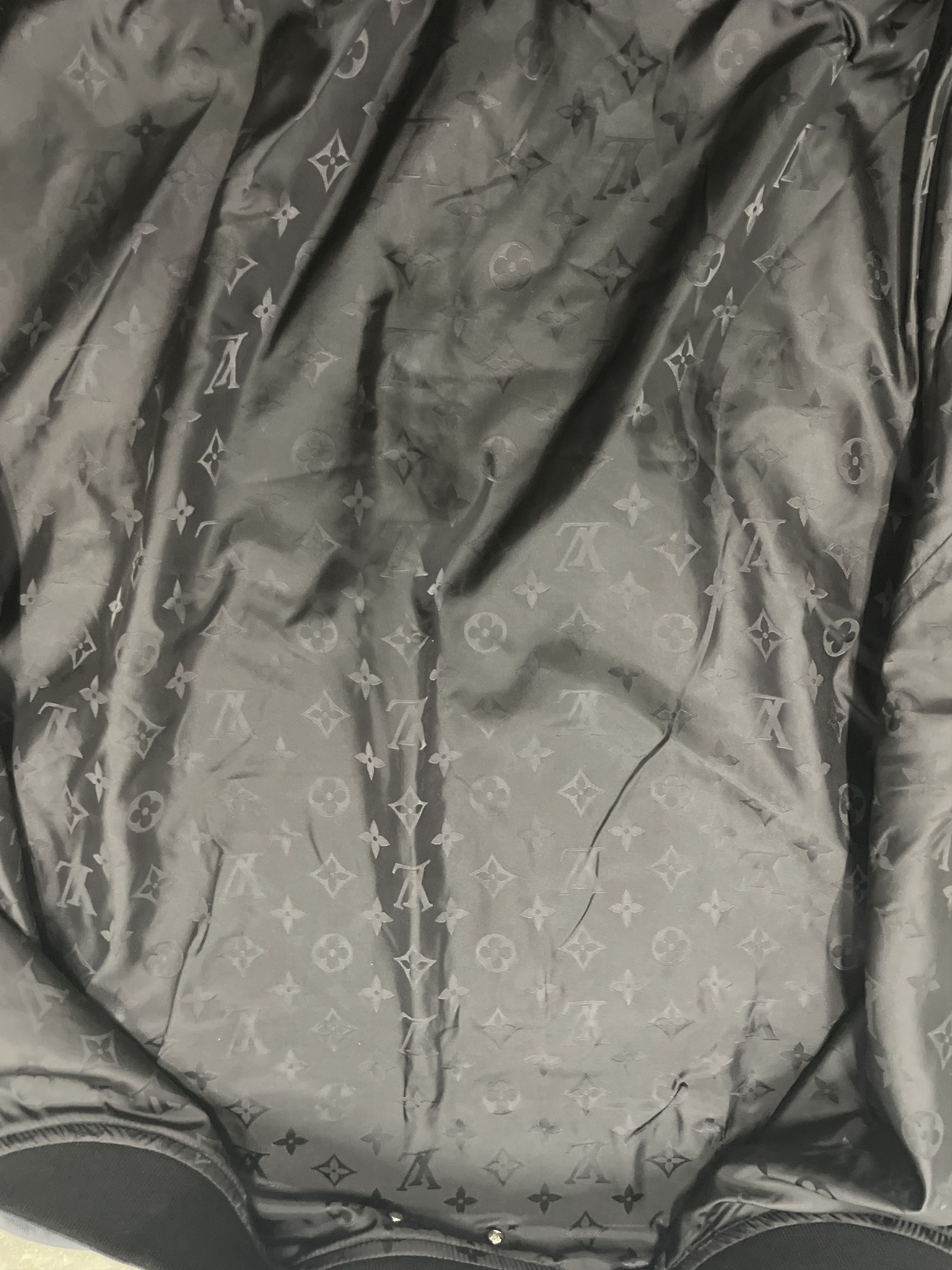 Louis Vuitton Monogram Reversible Leather Bomber Jacket Black Size US M / EU 48-50 / 2 - 3 Thumbnail