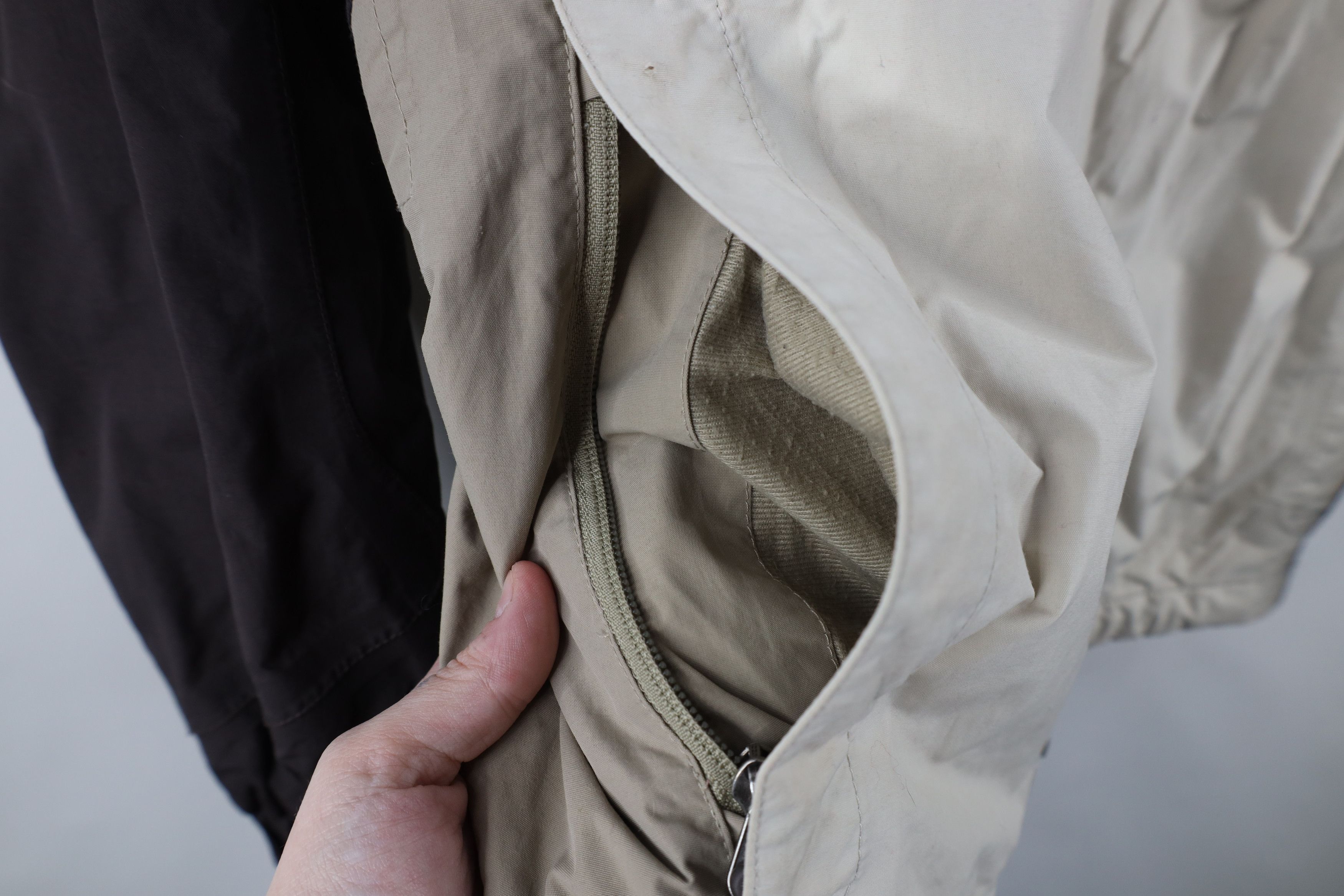 The North Face × Vintage Vintage The North Face HyVent 2 In 1 Jacket Beige Brown Size US S / EU 44-46 / 1 - 8 Thumbnail
