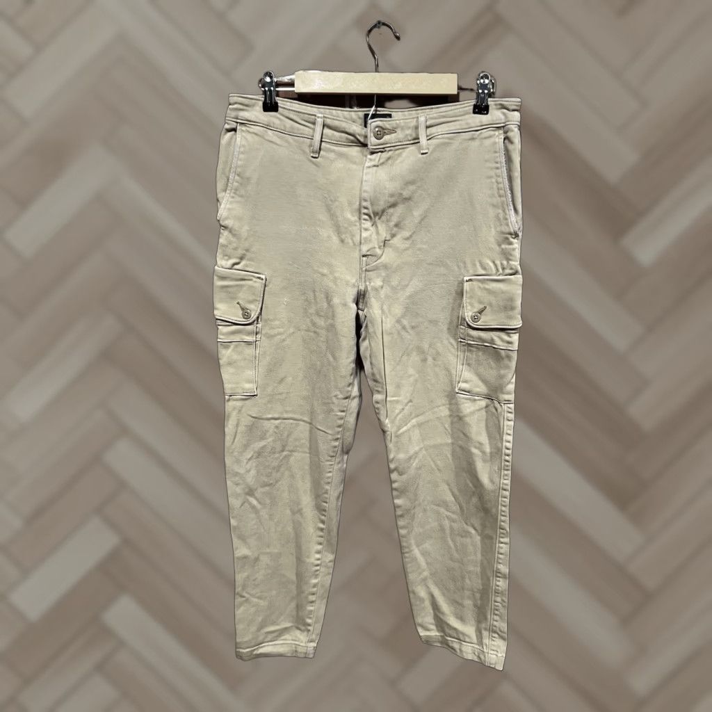 Levi's Levi's Mens Cargo Pants Brown 34 x 32 Regular Inseam 32 Pants Men Brown Cargo Levis 34 32 Mens Size US 34 / EU 50 - 1 Thumbnail