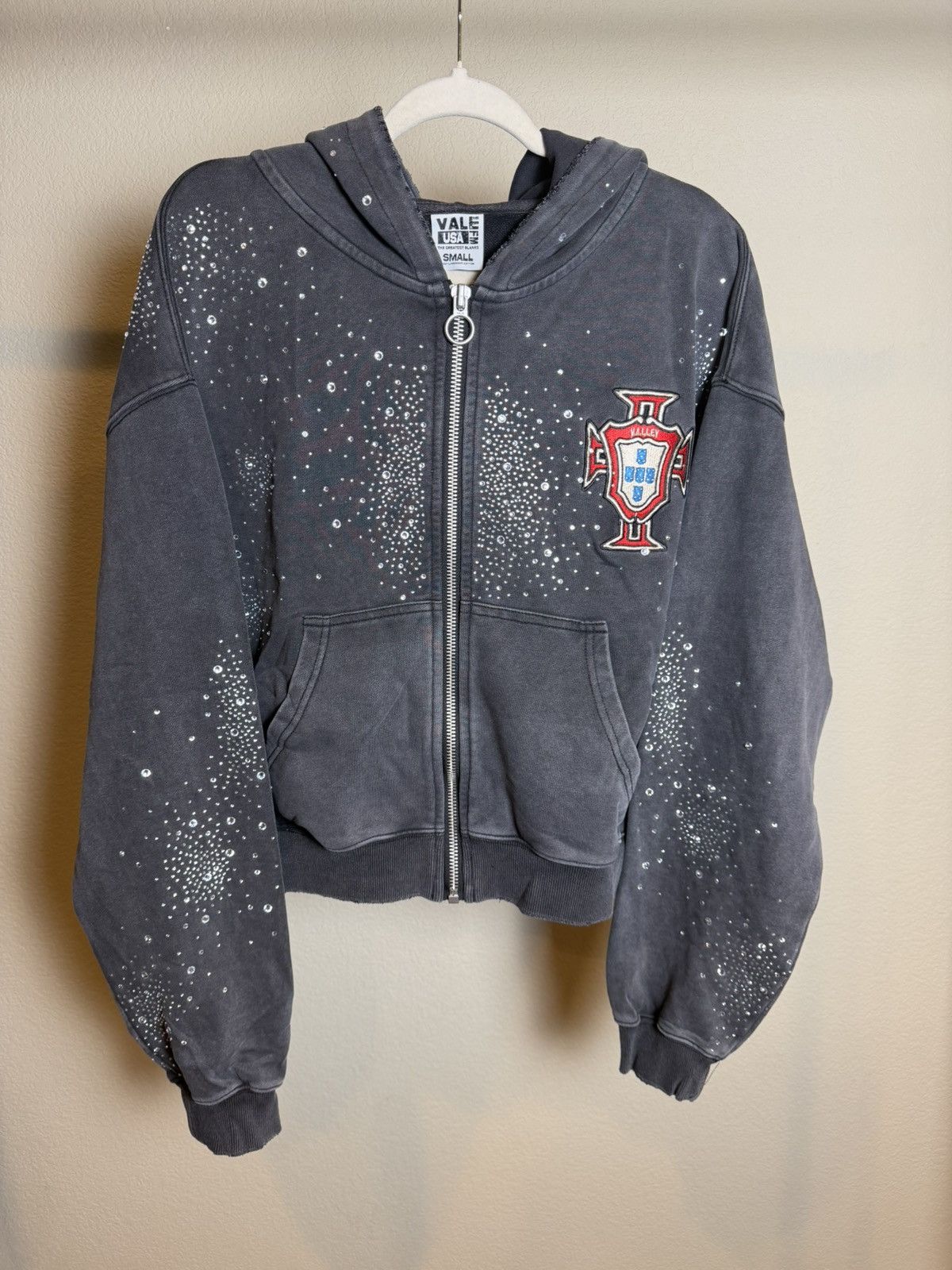 Pre-owned Vale Lives Pluto Clustered Zip Up In Black