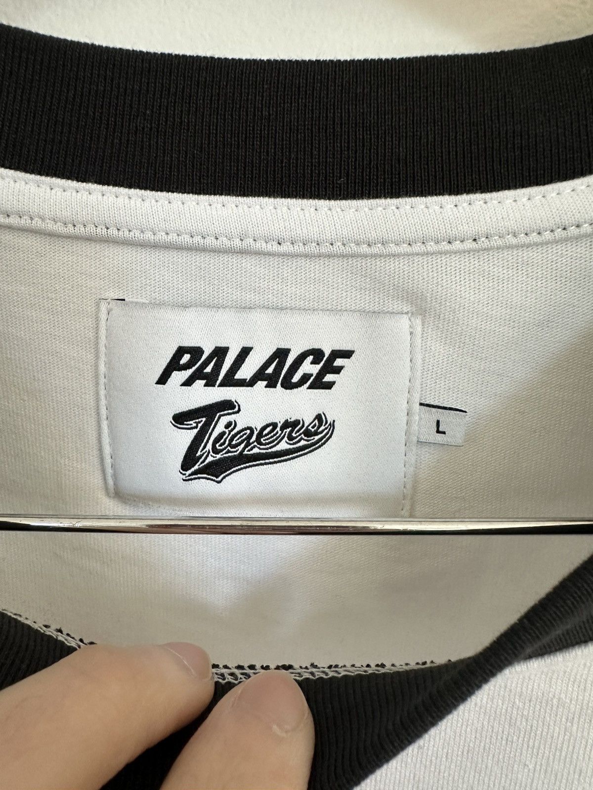 Palace SOLDD Palace Osaka exclusive Hanshin Tigers baseball tee Size US L / EU 52-54 / 3 - 3 Thumbnail