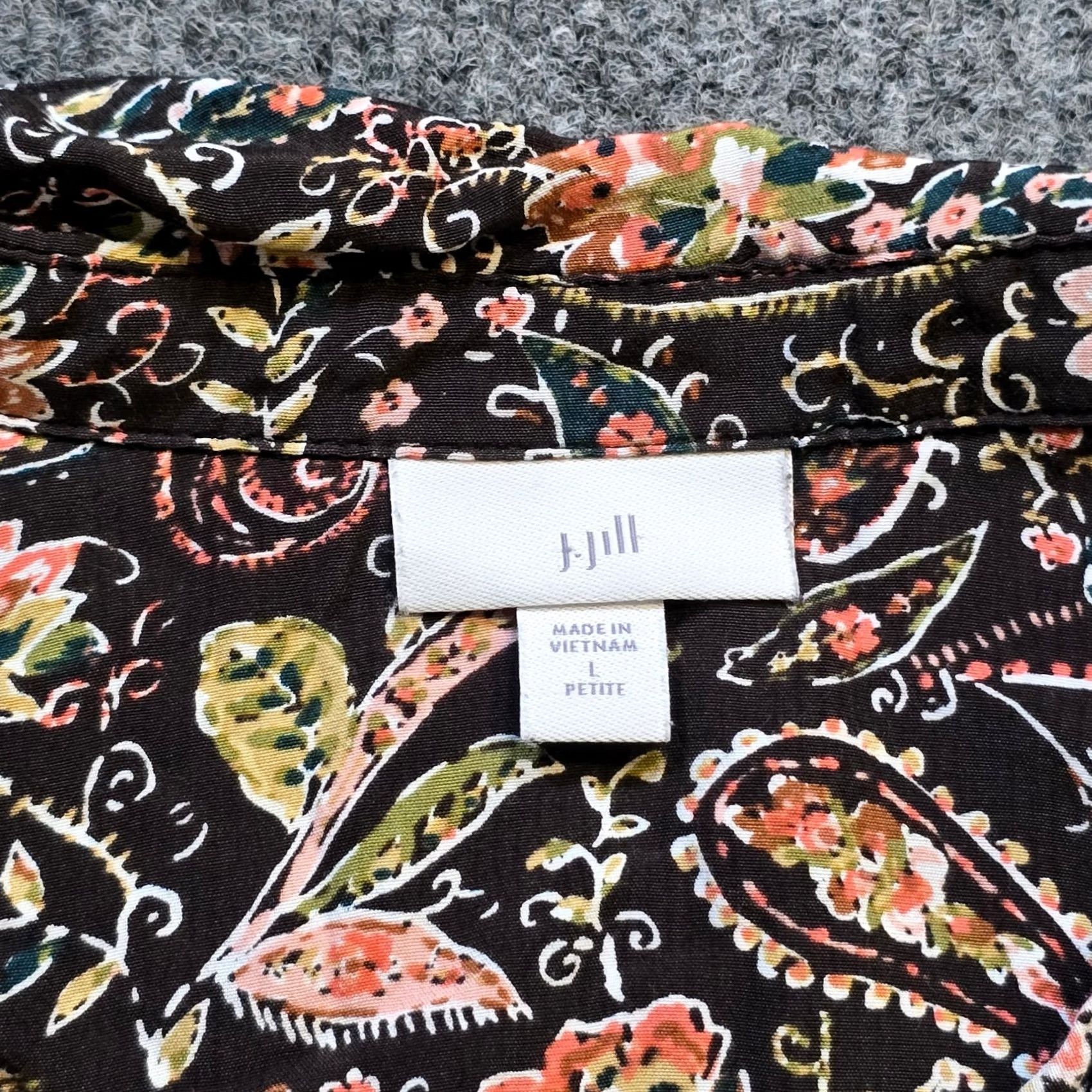 J. Jill J. Jill Top Women Large Petite Black Paisley Button Long Sleeve Casual Career Shirt Size L / US 10 / IT 46 - 3 Thumbnail