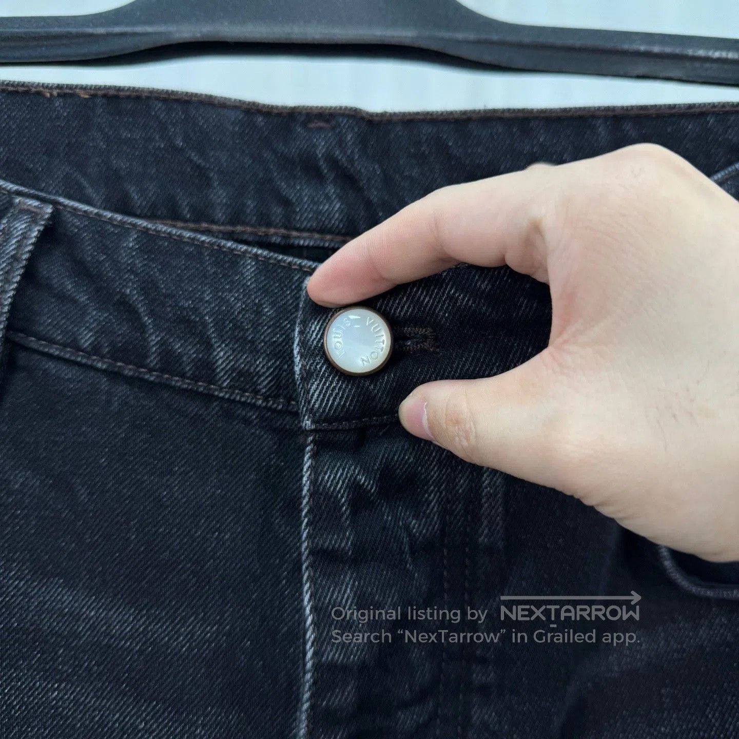 Louis Vuitton Louis Vuitton 2026 Pearl Button Jeans. Size 28" / US 6 / IT 42 - 5 Thumbnail
