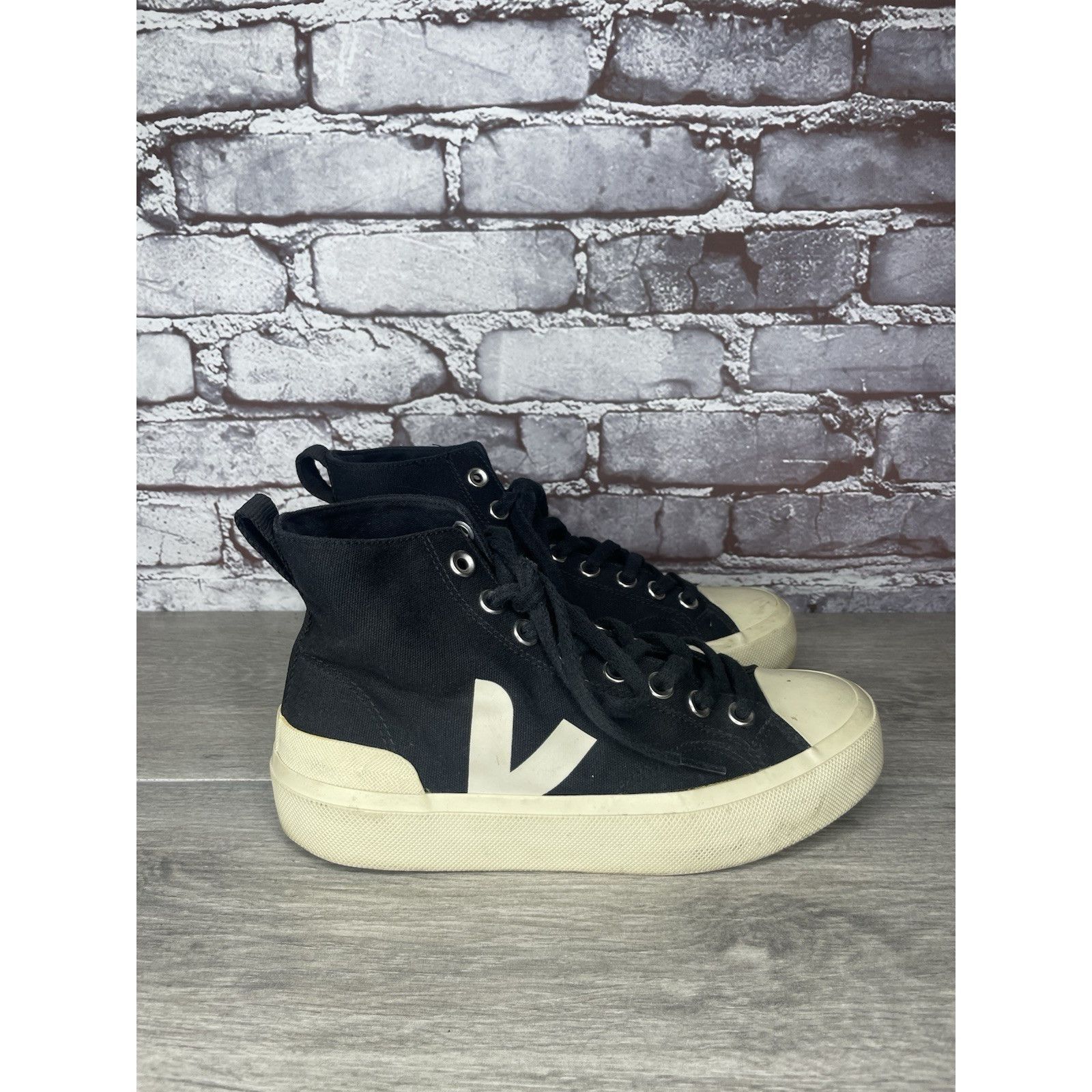 Veja Veja Wata II Canvas Hi-Top Black White Pierre Sneakers Women Size US 7 / IT 37 - 15 Thumbnail