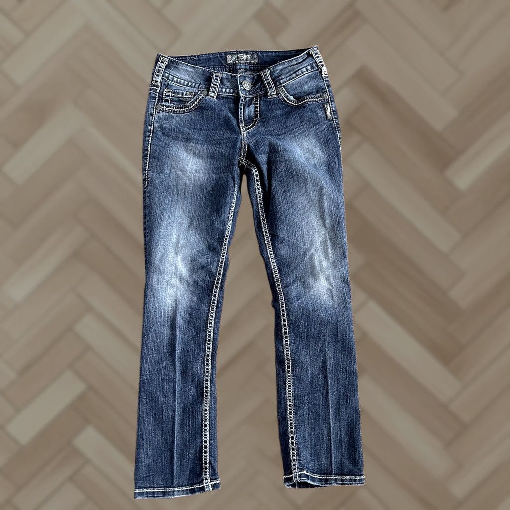 Silver Jeans Co. Silver Jeans Suki Capri Jeans Womens Dark Wash Blue 26 Inseam Capris Vintage No? (omit) Size 26" / US 2 / IT 38 - 1 Thumbnail