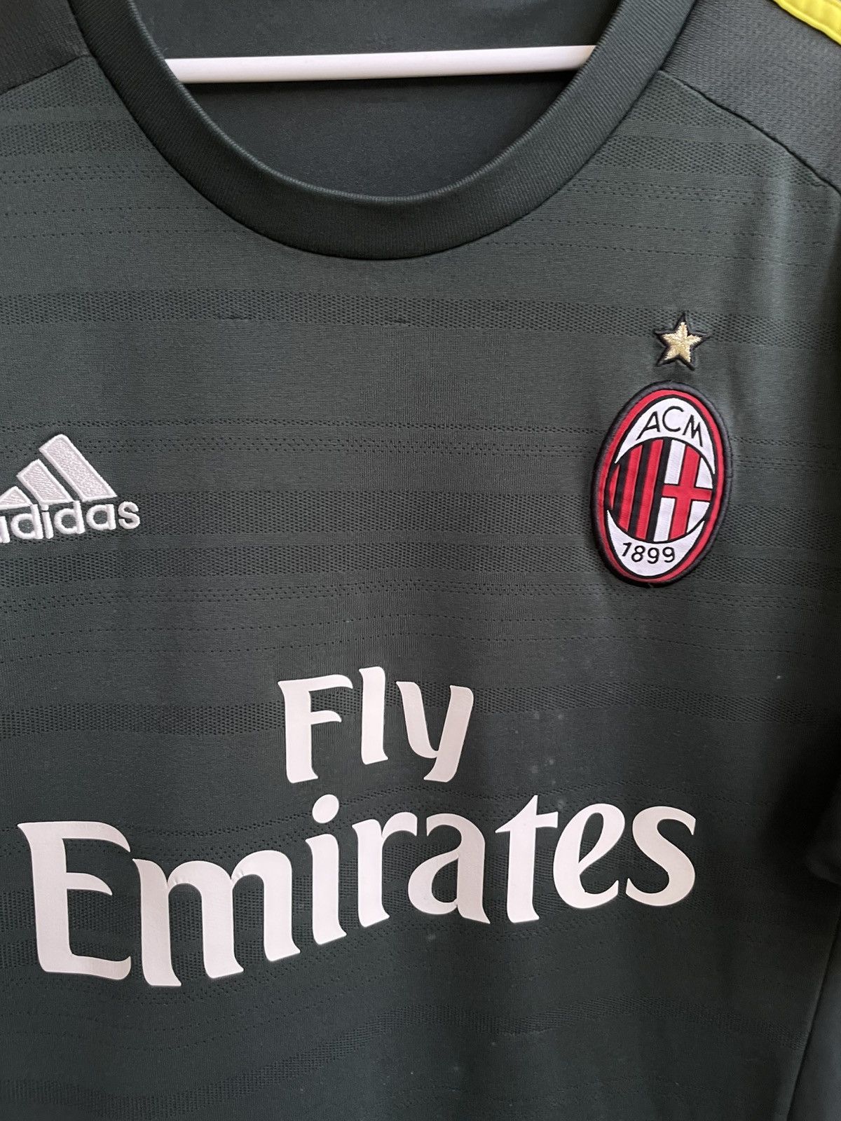 Vintage AC Milan 2015 2016 Third Football Soccer Jersey Shirt Adidas Size US XL / EU 56 / 4 - 7 Thumbnail