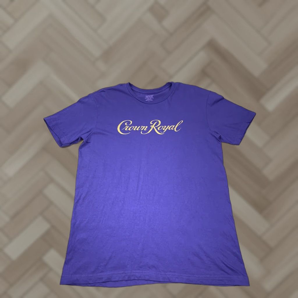Vintage Womens Crown Royal T Shirt L Purple Short Sleeve Casual Shirt Womens L Purple Short Sleeve T-Shirt Crown Royal Size L / US 10 / IT 46 - 1 Thumbnail
