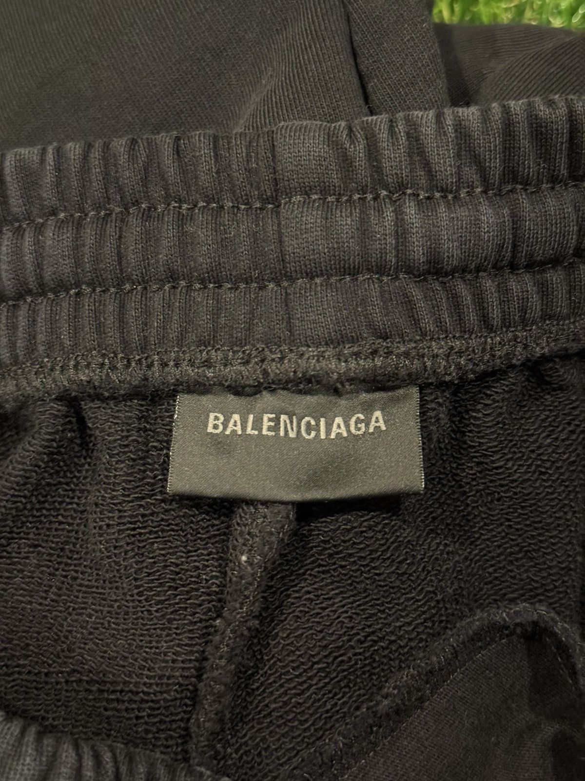Balenciaga Balenciaga Size Sticker Sweatpants Size US 30 / EU 46 - 9 Thumbnail