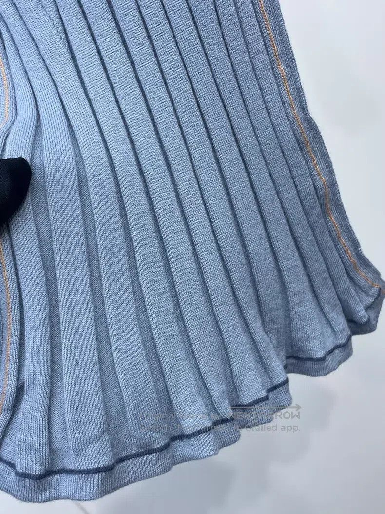 Loro Piana Loro Piana Cashmere Knit Slim Short Sleeve Size XS / US 0-2 / IT 36-38 - 4 Thumbnail