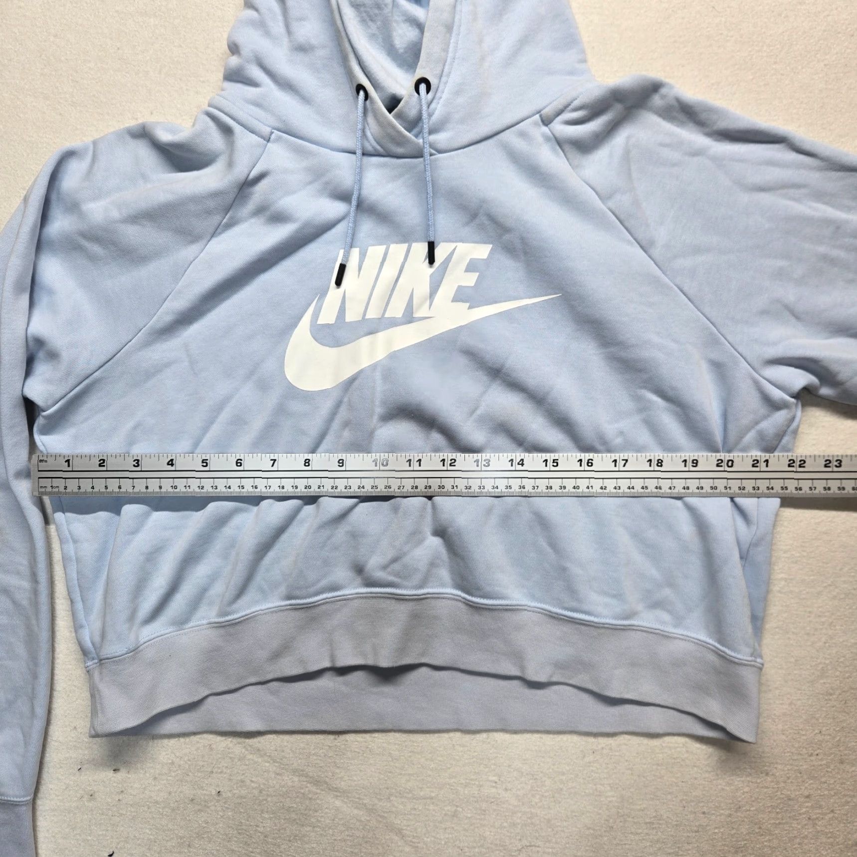 Nike Nike Shirt Women L Blue Pullover Hoodie Logo Embroidered All Seasons Hooded Cropped Sweater Casual 90s? Size L / US 10 / IT 46 - 4 Thumbnail